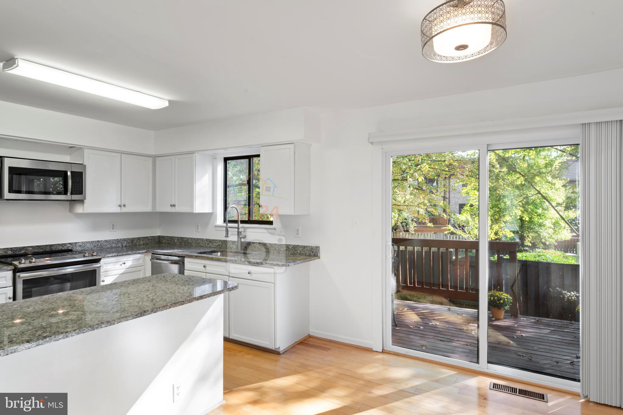 CHERRYWOOD SQUARE - Residential