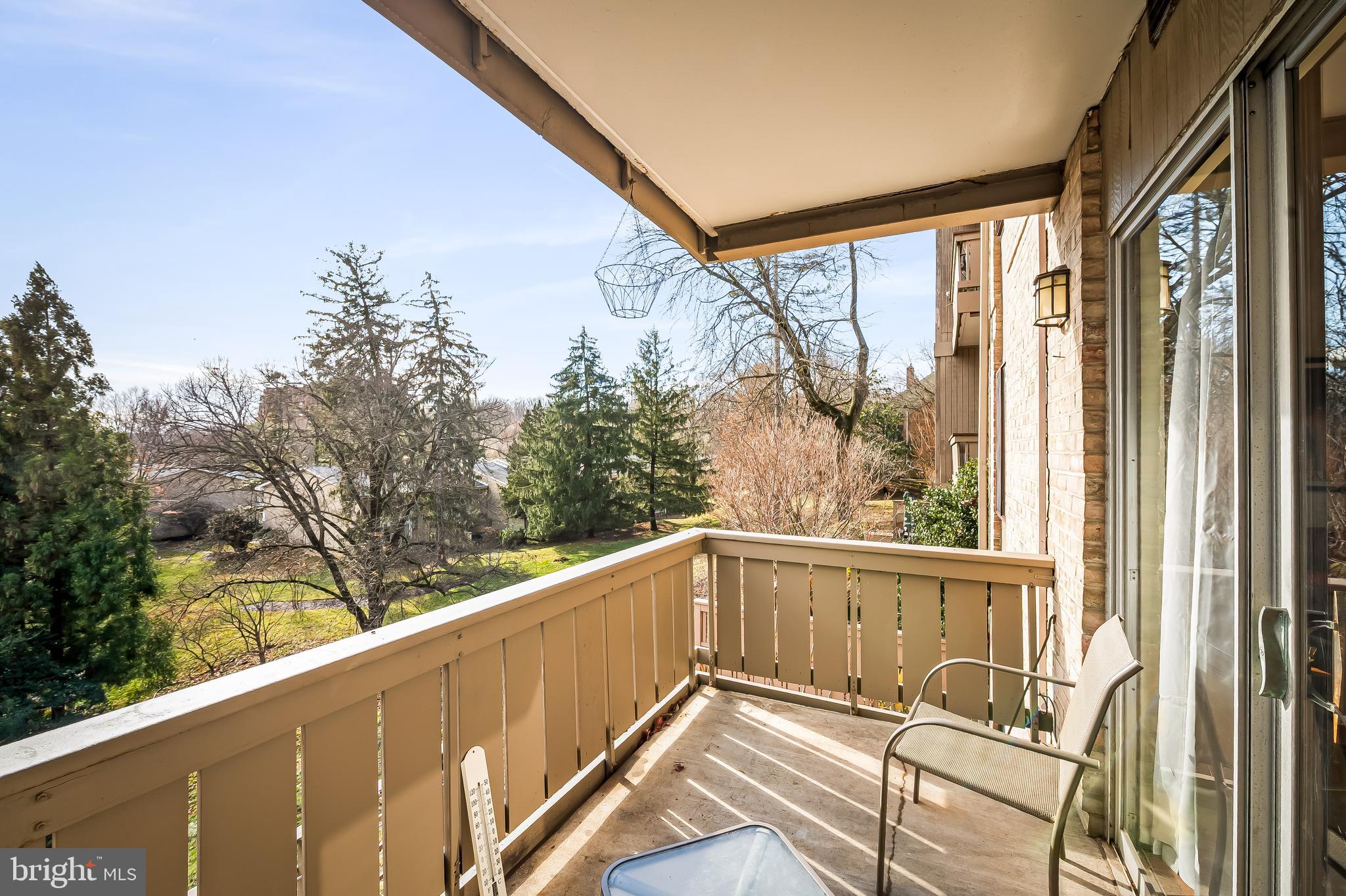 CROSS KEYS - Residential Lease