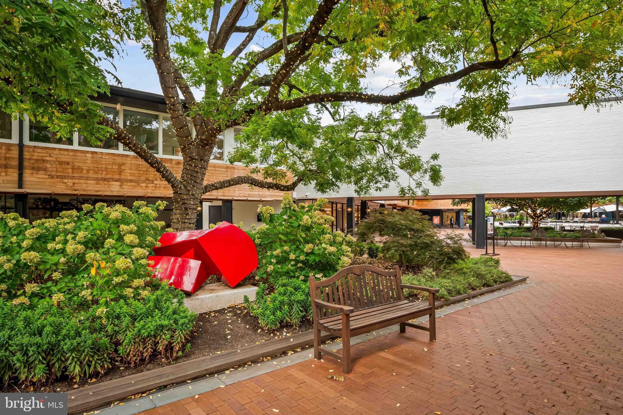 CROSS KEYS - Residential Lease