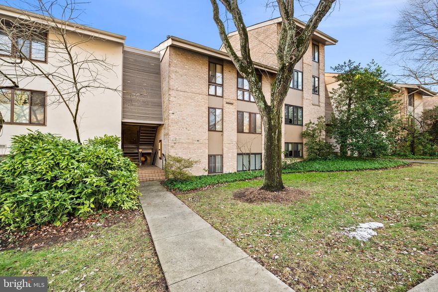 FURNISHED RENTAL in Cross Keys - faces south with wonderful light.  Kitchen being renovated prior to Feb 1, 2026 at which time home will be ready for move-in.   White cabinets and granite countertops will be installed.   Attractive deck  overlooks treetops.  The spacious living room is bright and open.  There is lots of storage space in this home.  Plenty of parking is always available out front.  Water (including hot water) is included in the rent along with the use of 3 pools and a tennis/pickleball court.
Come and enjoy an easy and convenient lifestyle.
Available February 1,2026.  Negotiable lease terms.