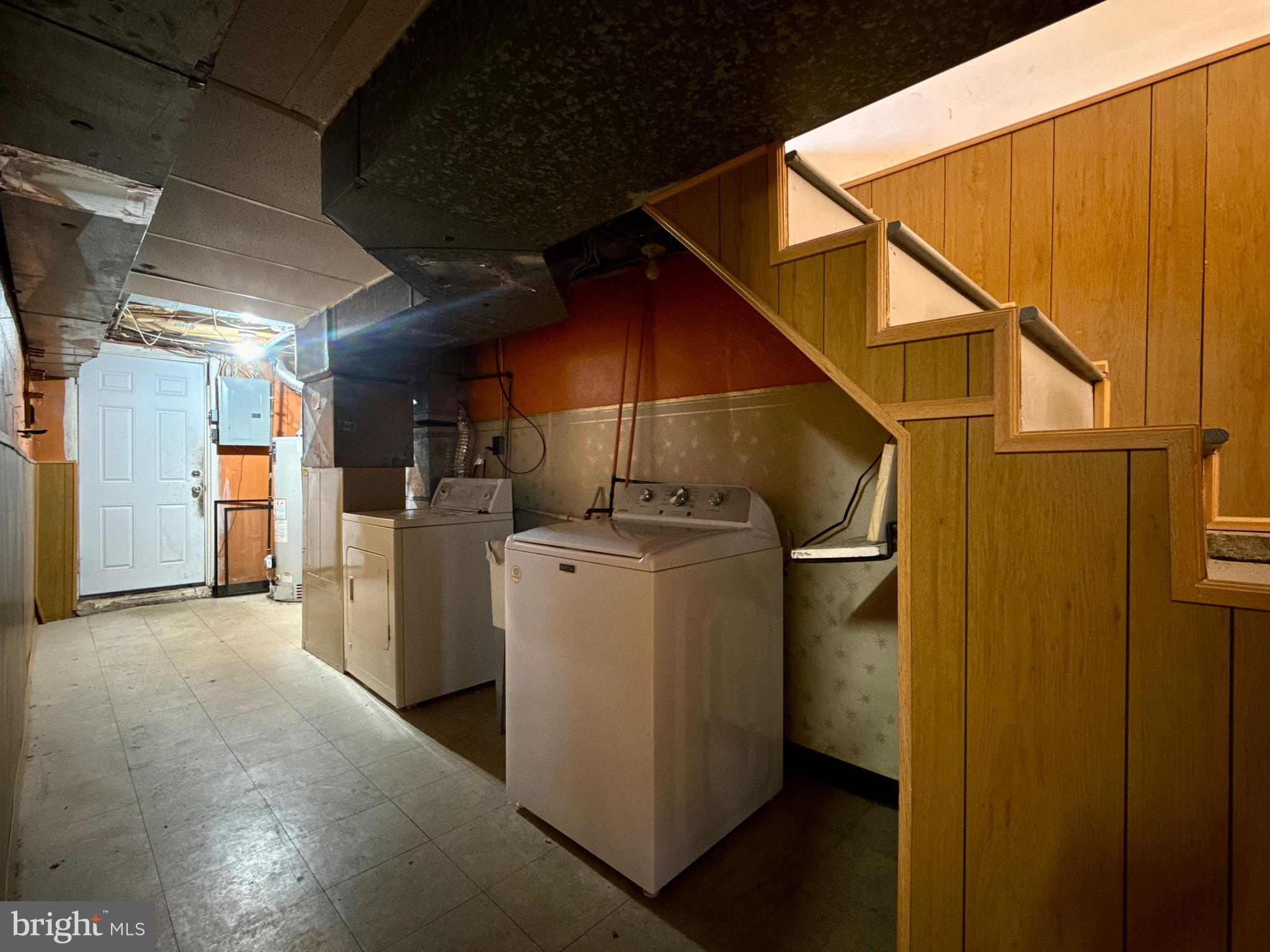 SHARON HILL - Residential