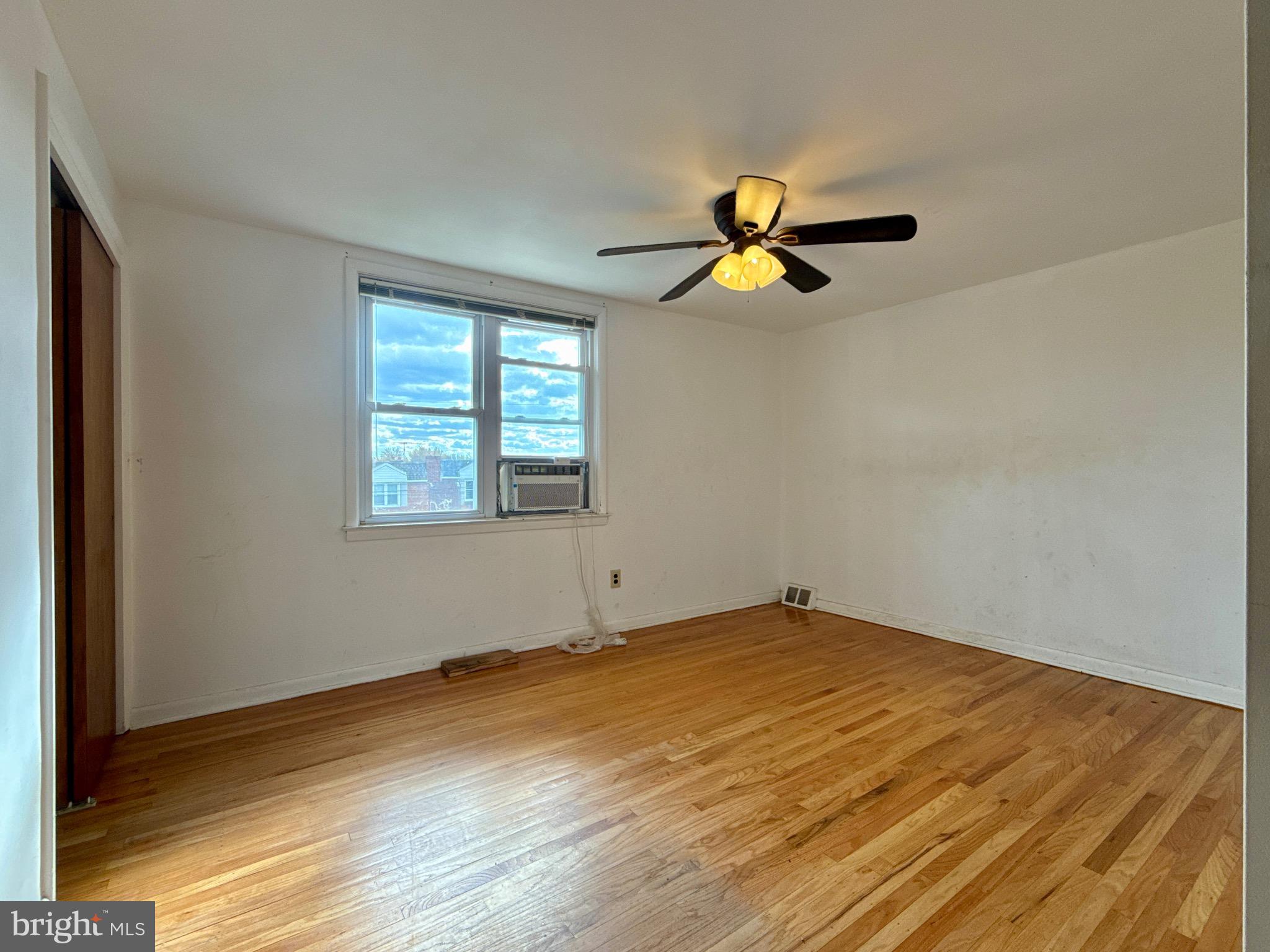 SHARON HILL - Residential