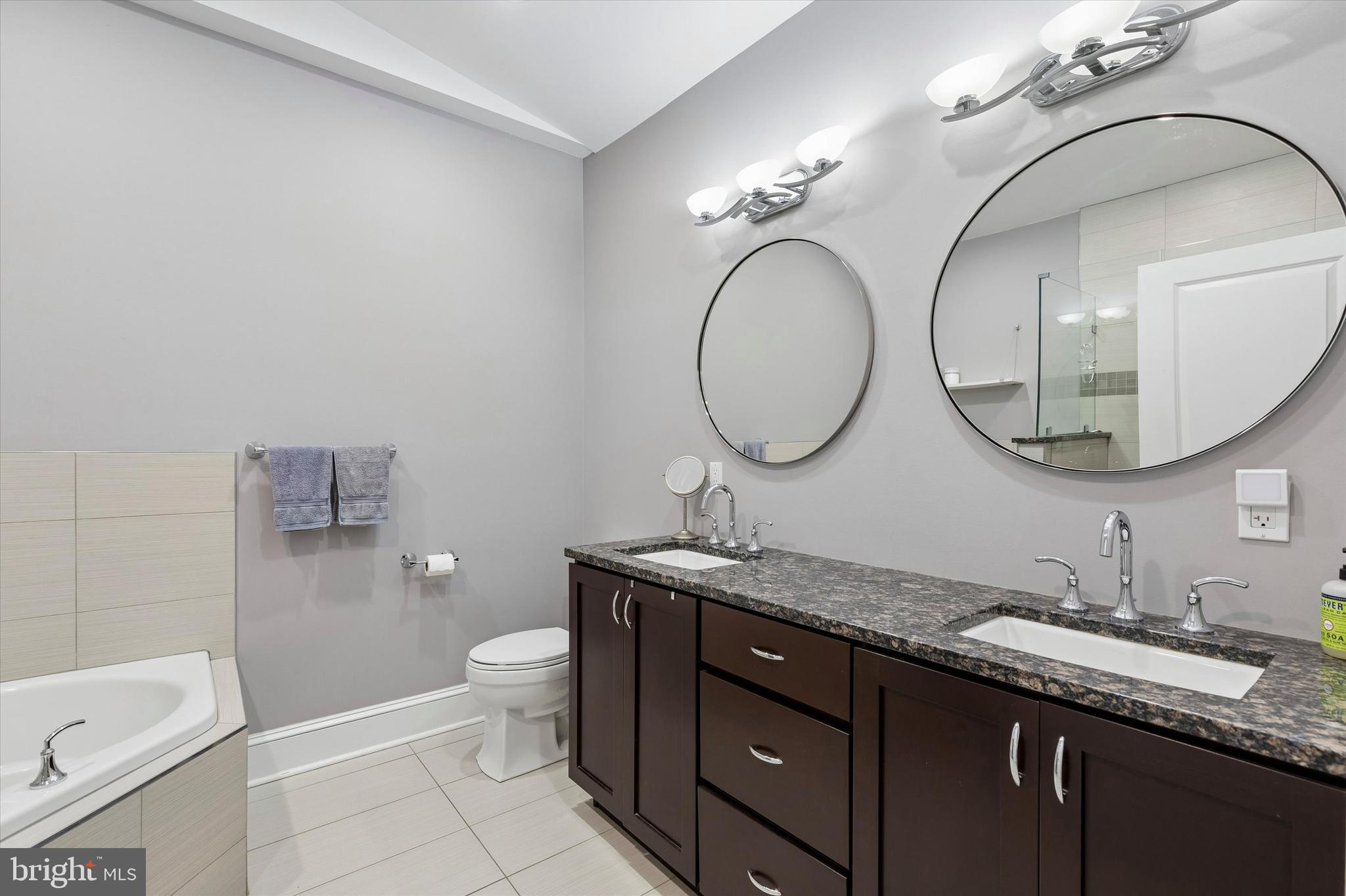 MANAYUNK - Residential