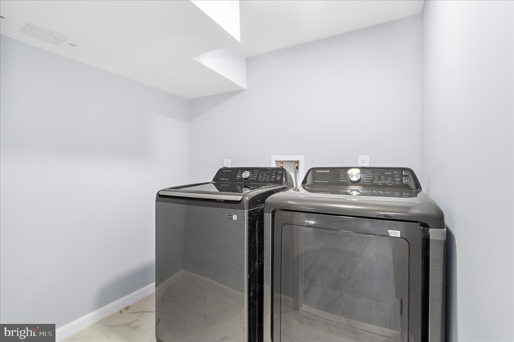 LINOVER HEIGHTS - Residential