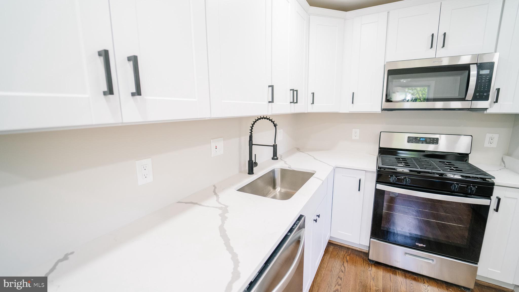 WOODLAWN TERRACE - Residential