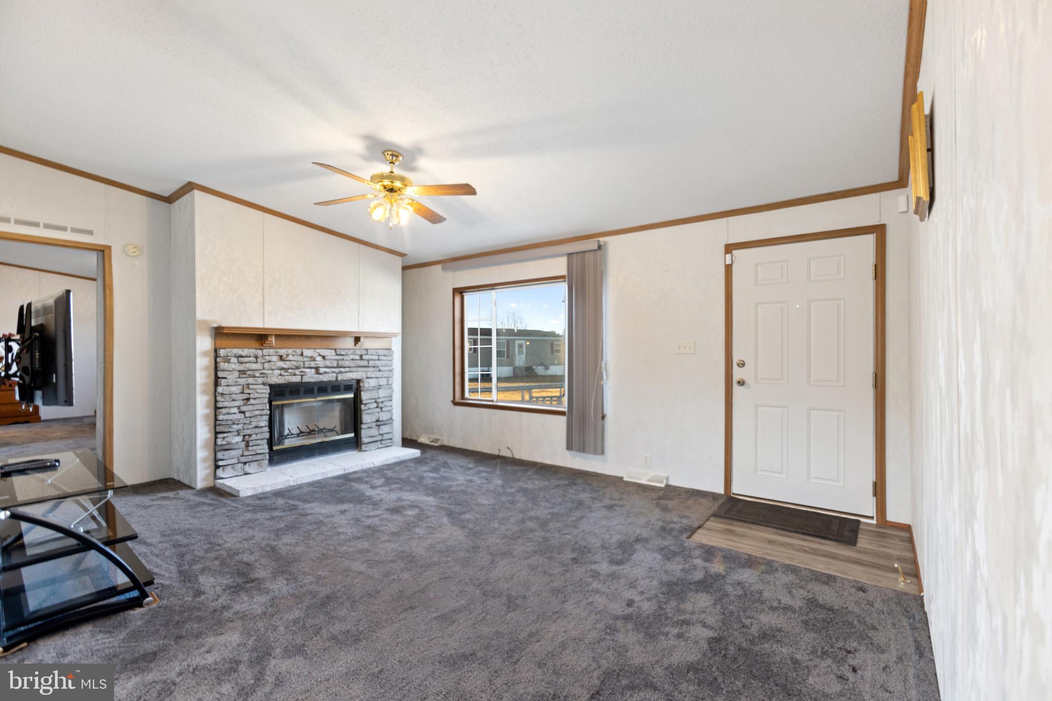 75 LOQUITUR LANE 106