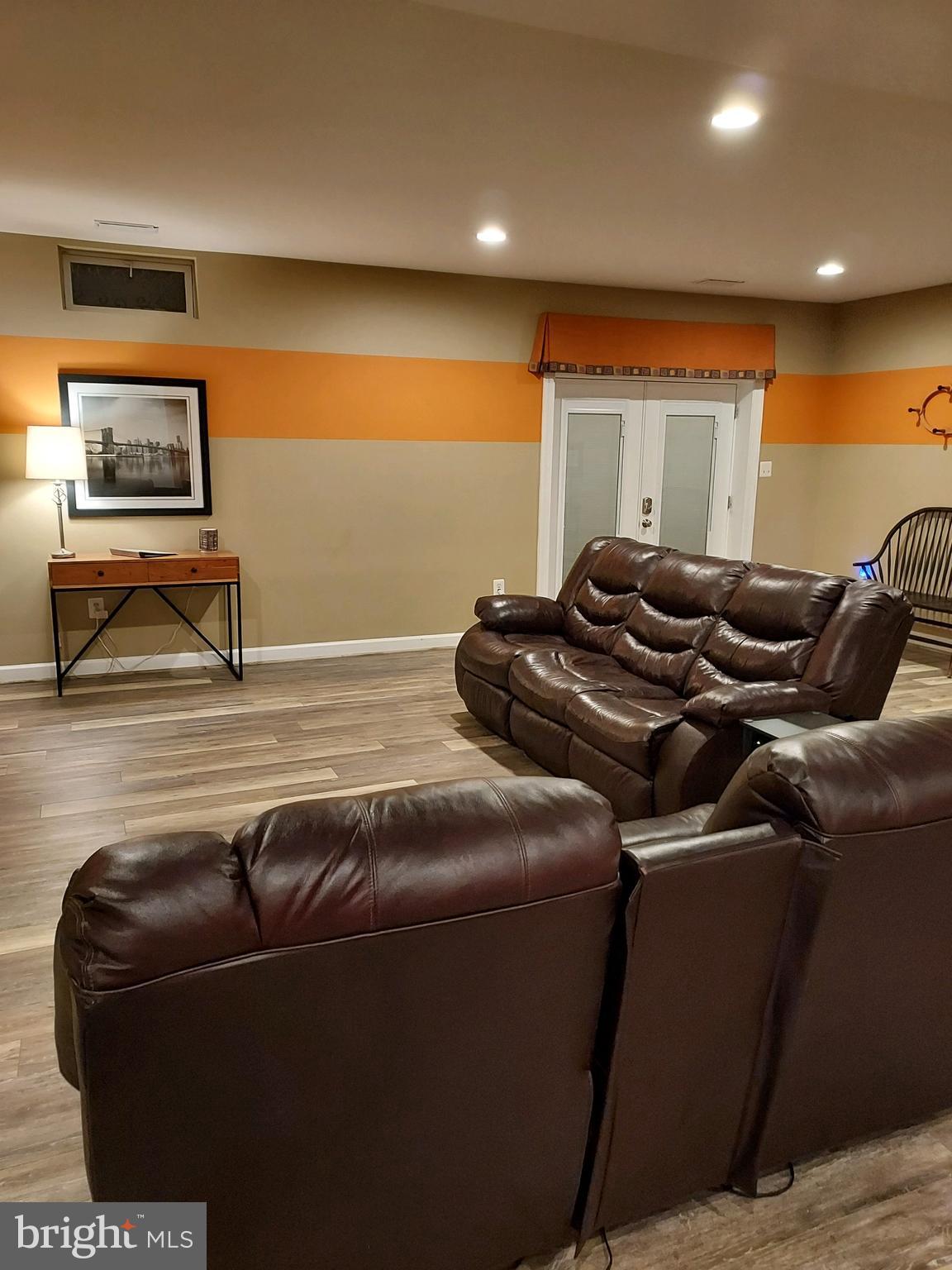 WOODBERRY - Residential Lease