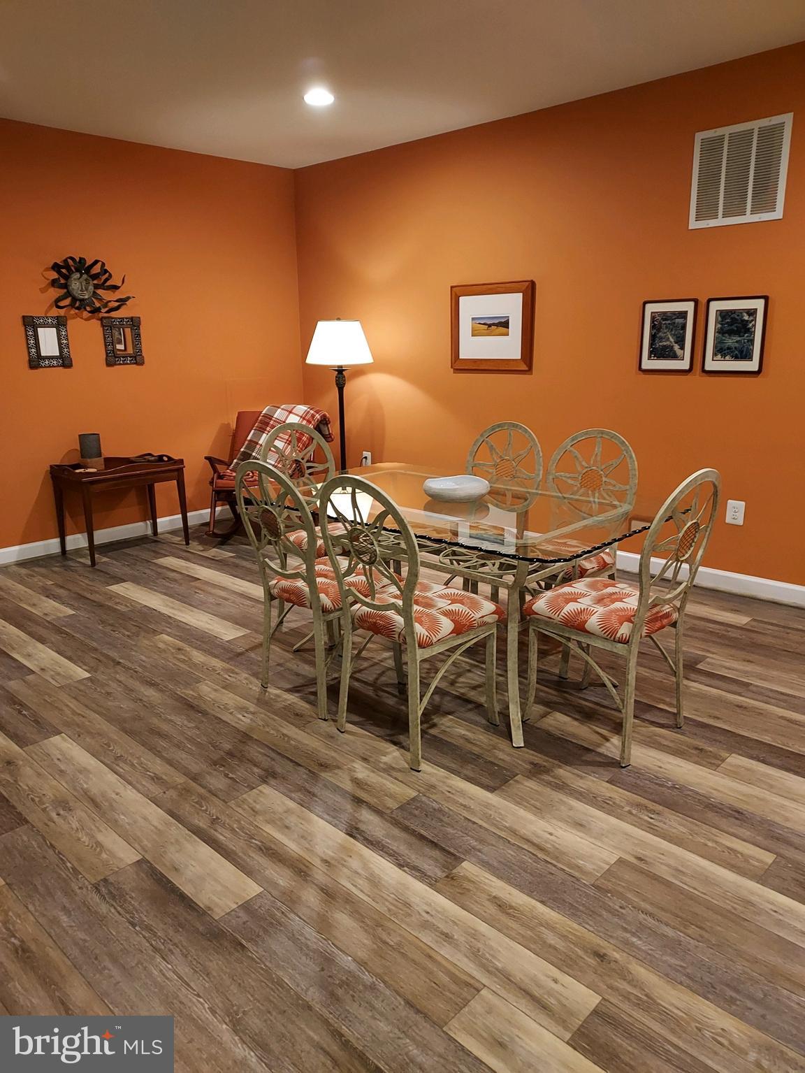 WOODBERRY - Residential Lease