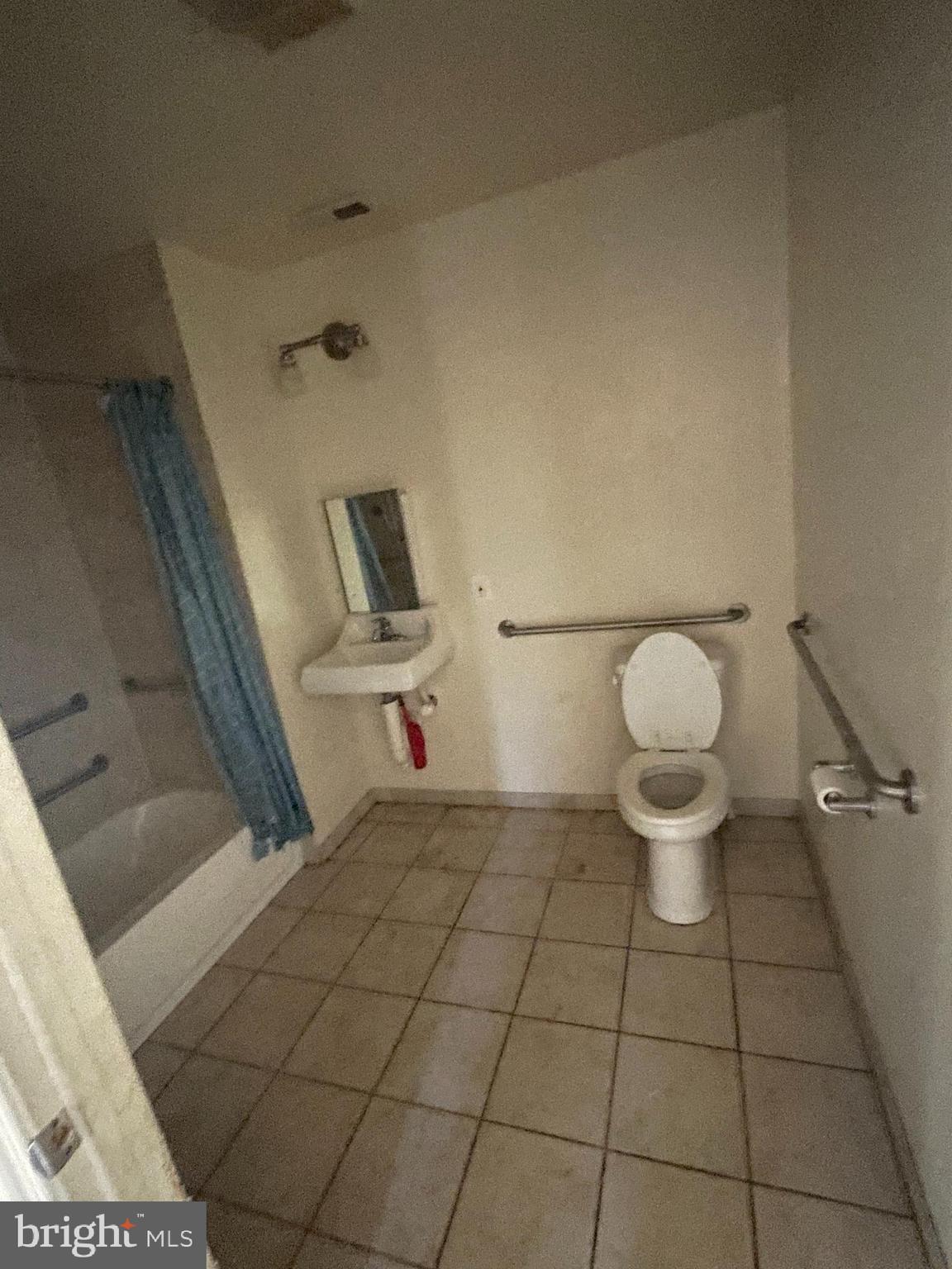 ELMWOOD - Residential