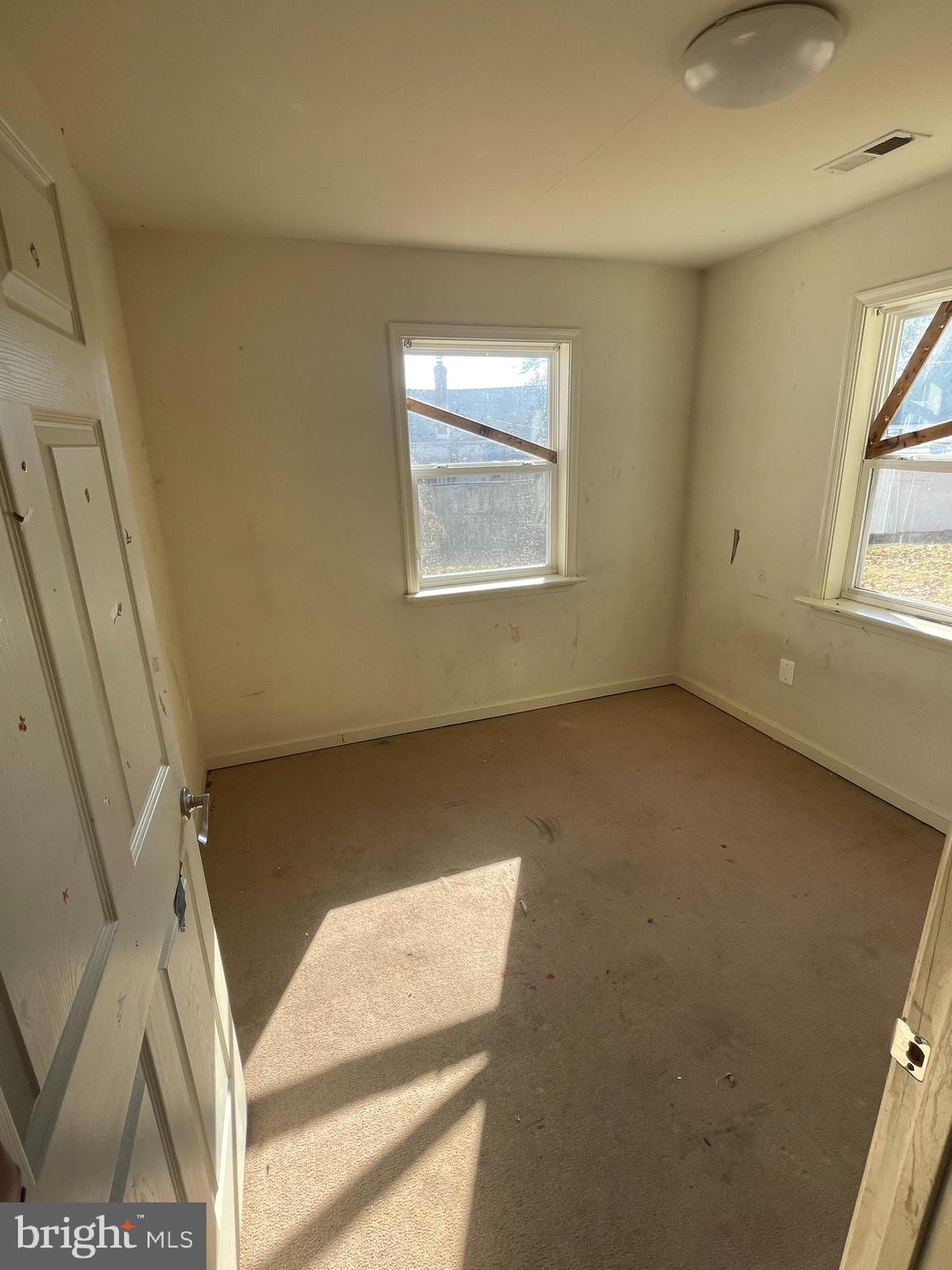 ELMWOOD - Residential