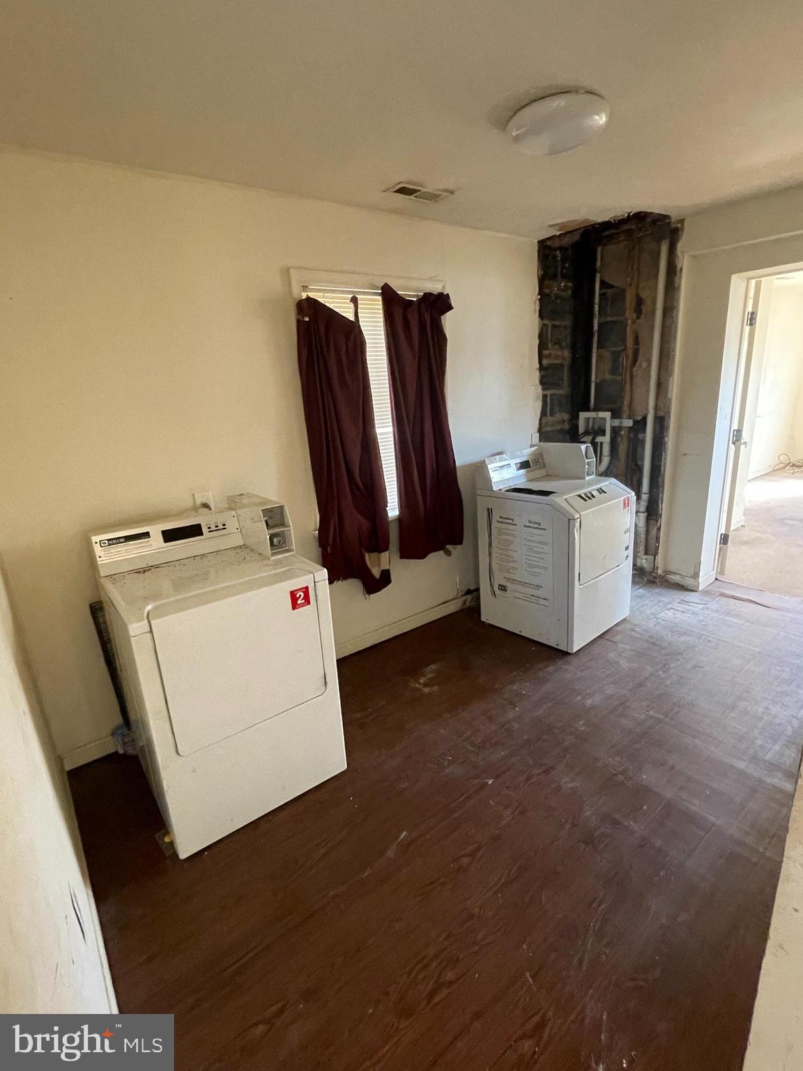 ELMWOOD - Residential