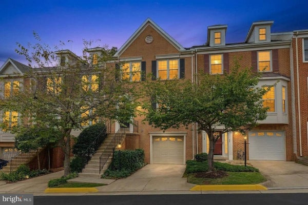 7111 TANWORTH DR, SPRINGFIELD, VA 22152 - Image 2c1aeb60b465bc053d2bf1b53a6600e2/245970022