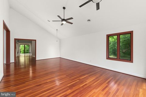 7512 FAR HILLS DRIVE TOWSON MD 21286