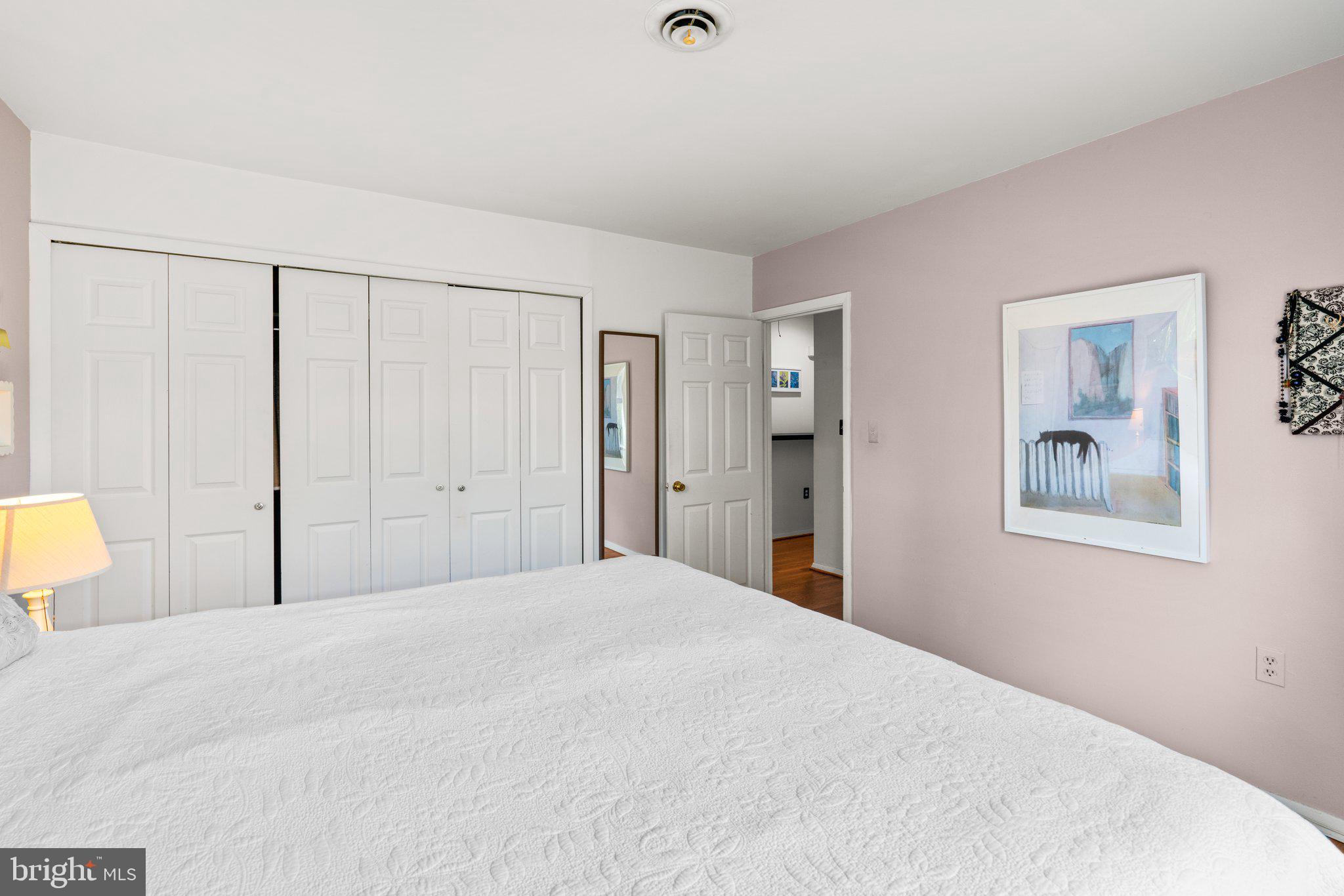 KNOLLWOOD - Residential