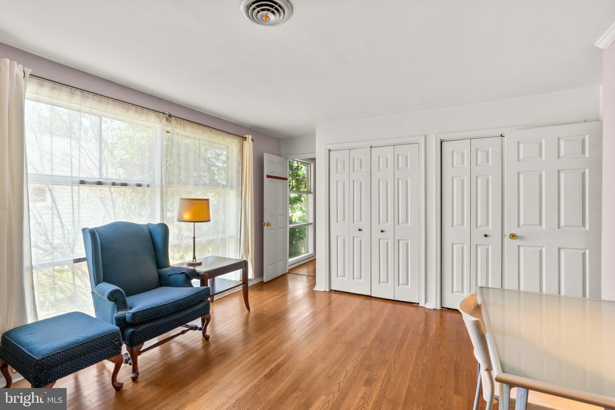 KNOLLWOOD - Residential
