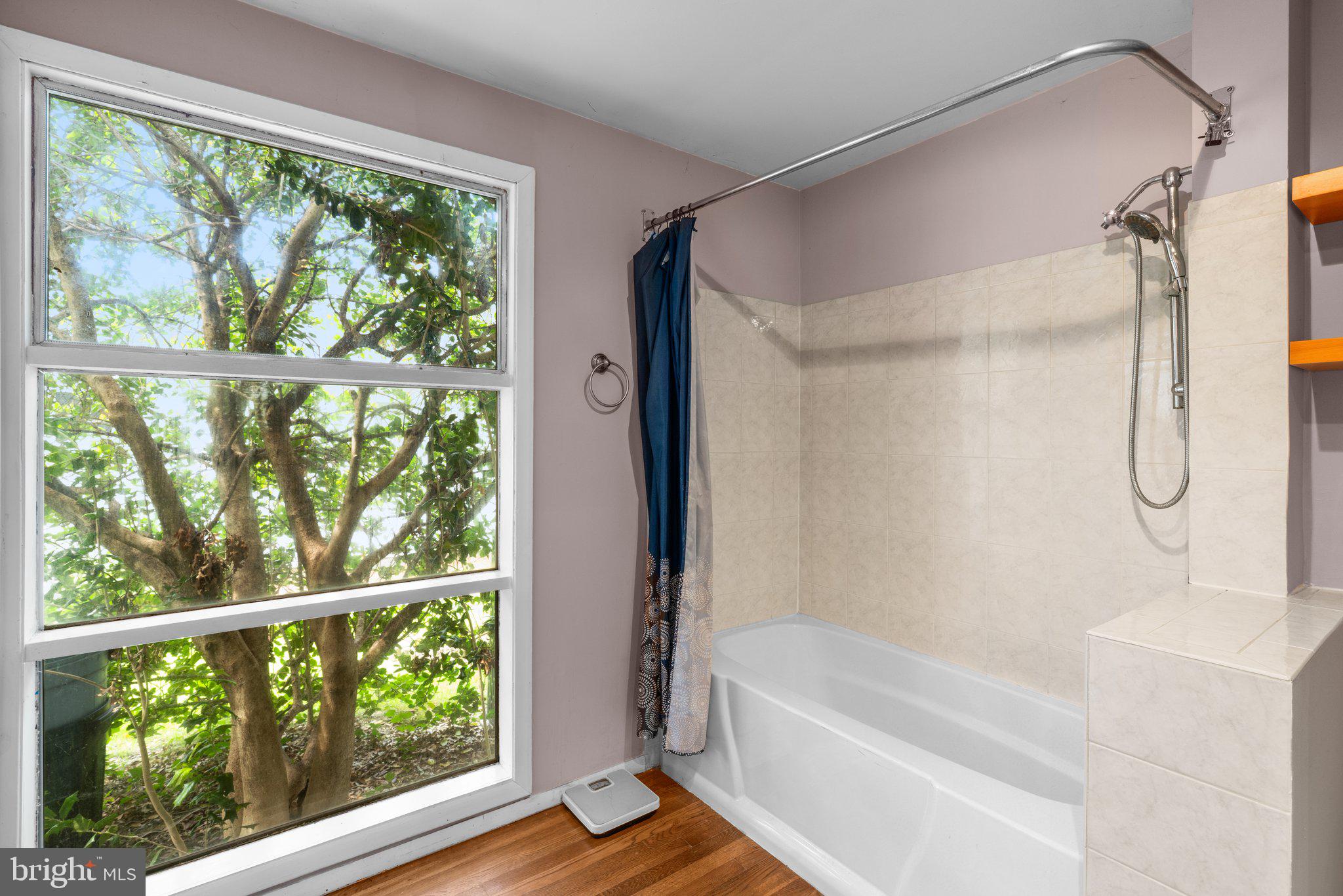 KNOLLWOOD - Residential