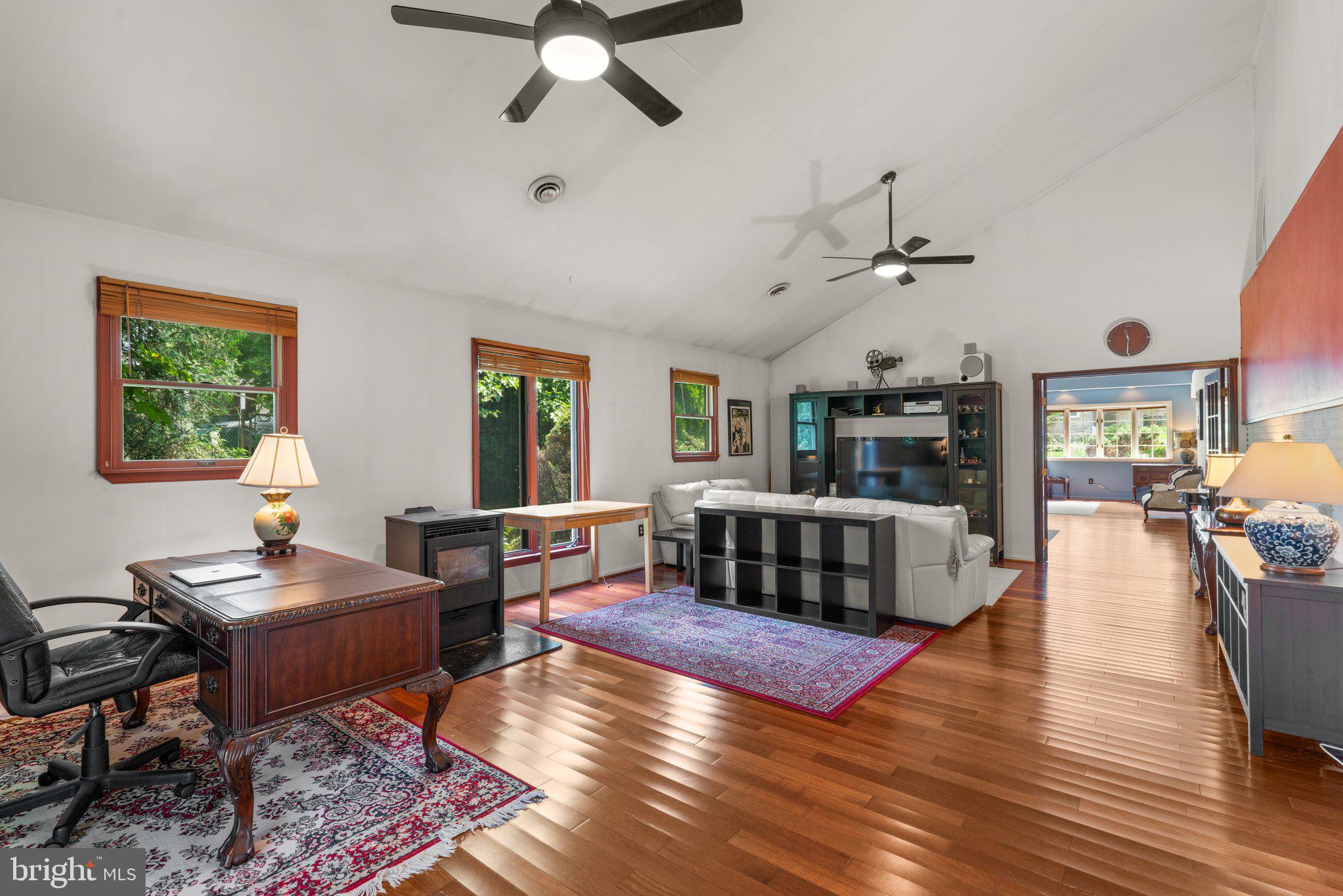 KNOLLWOOD - Residential