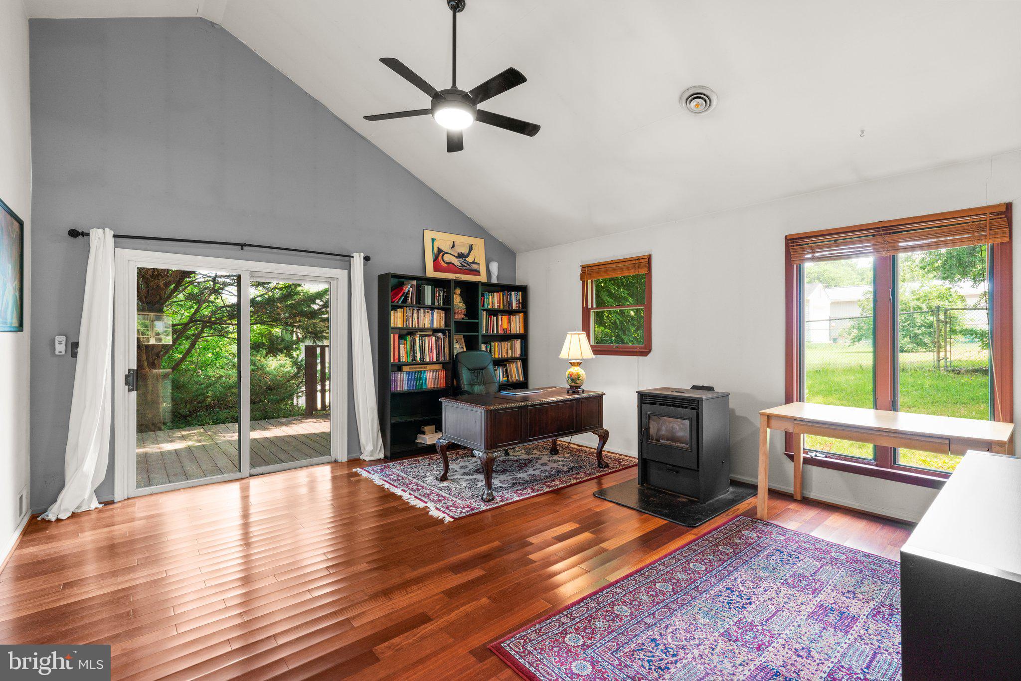 KNOLLWOOD - Residential