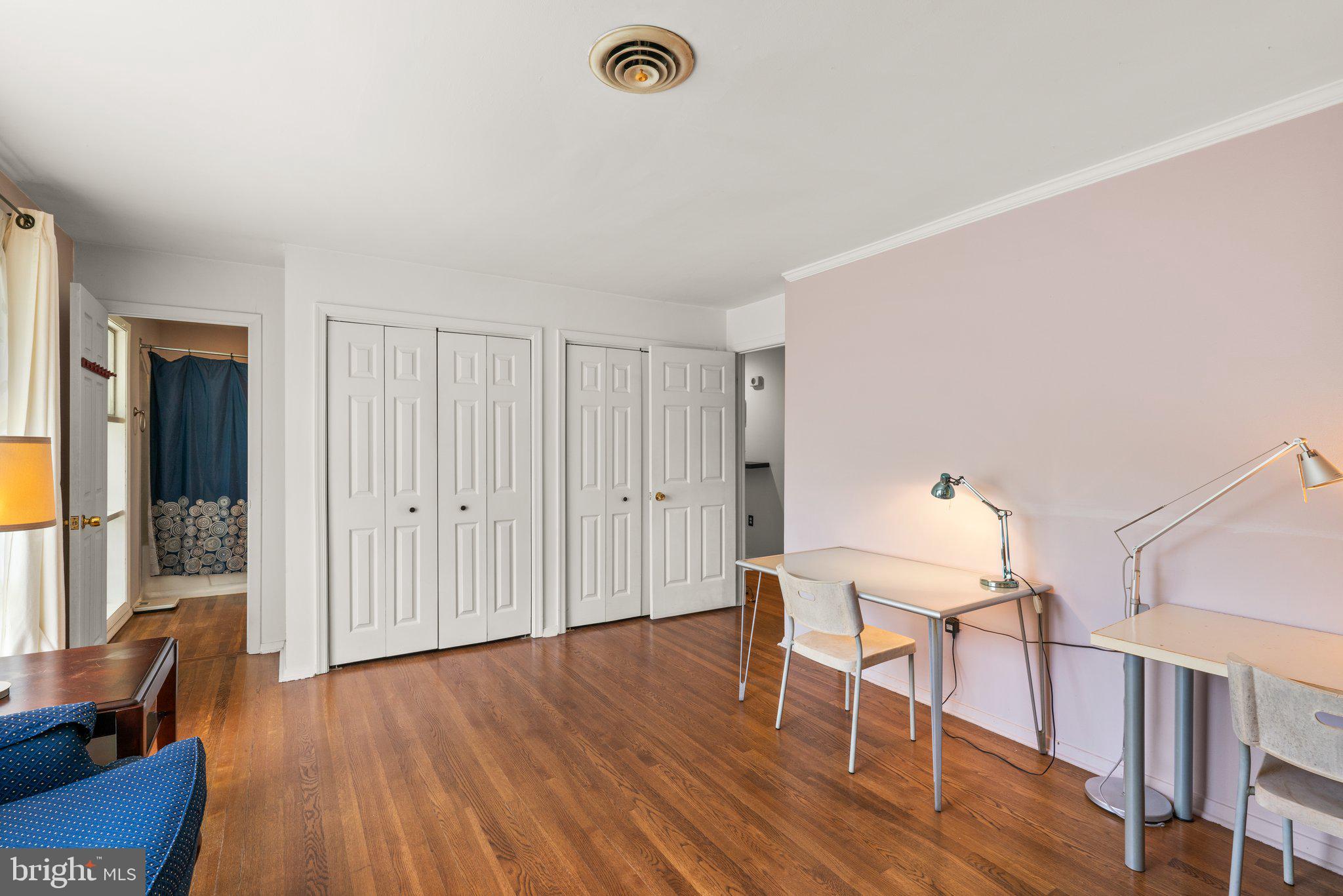 KNOLLWOOD - Residential