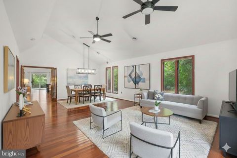 7512 FAR HILLS DRIVE TOWSON MD 21286