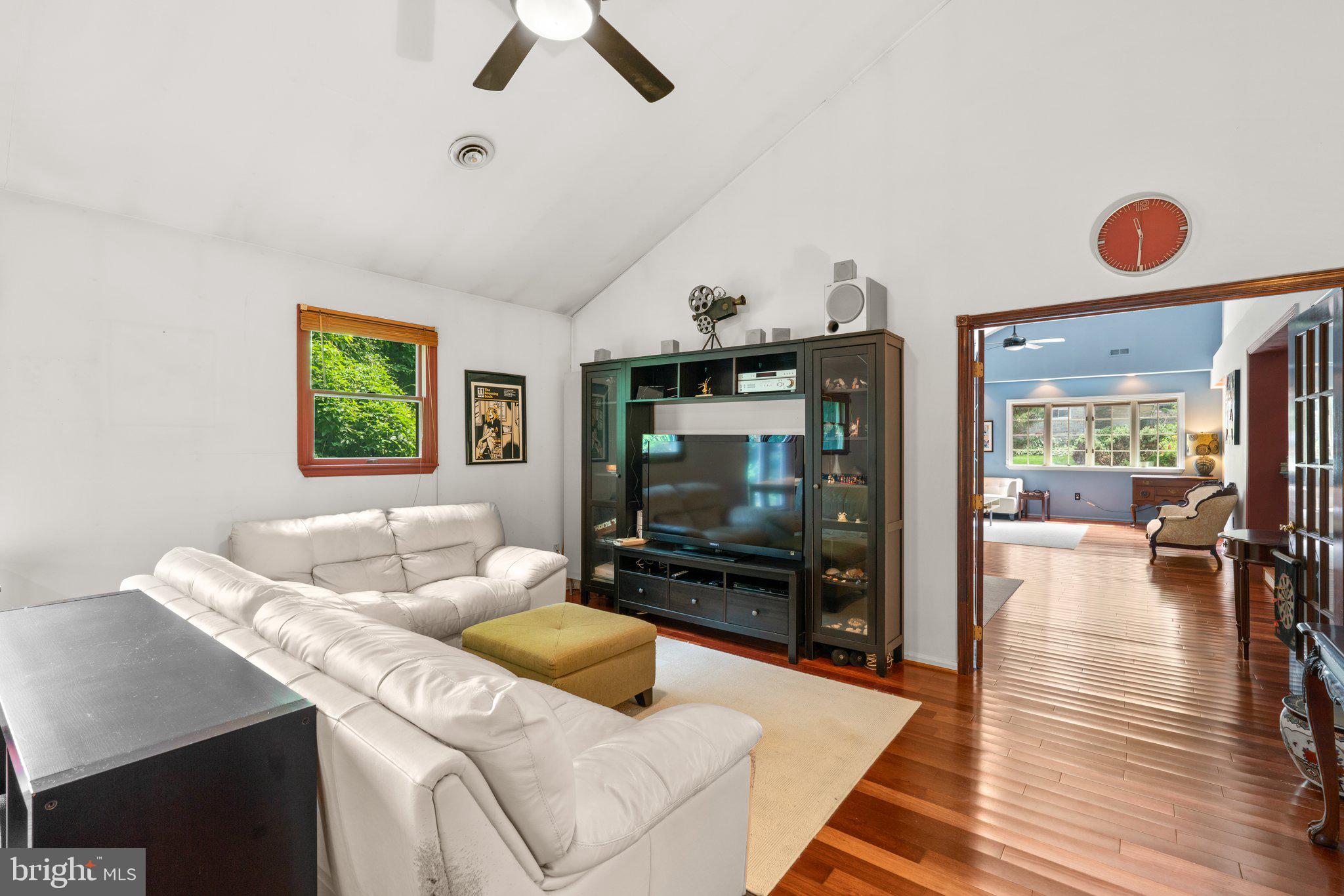 KNOLLWOOD - Residential