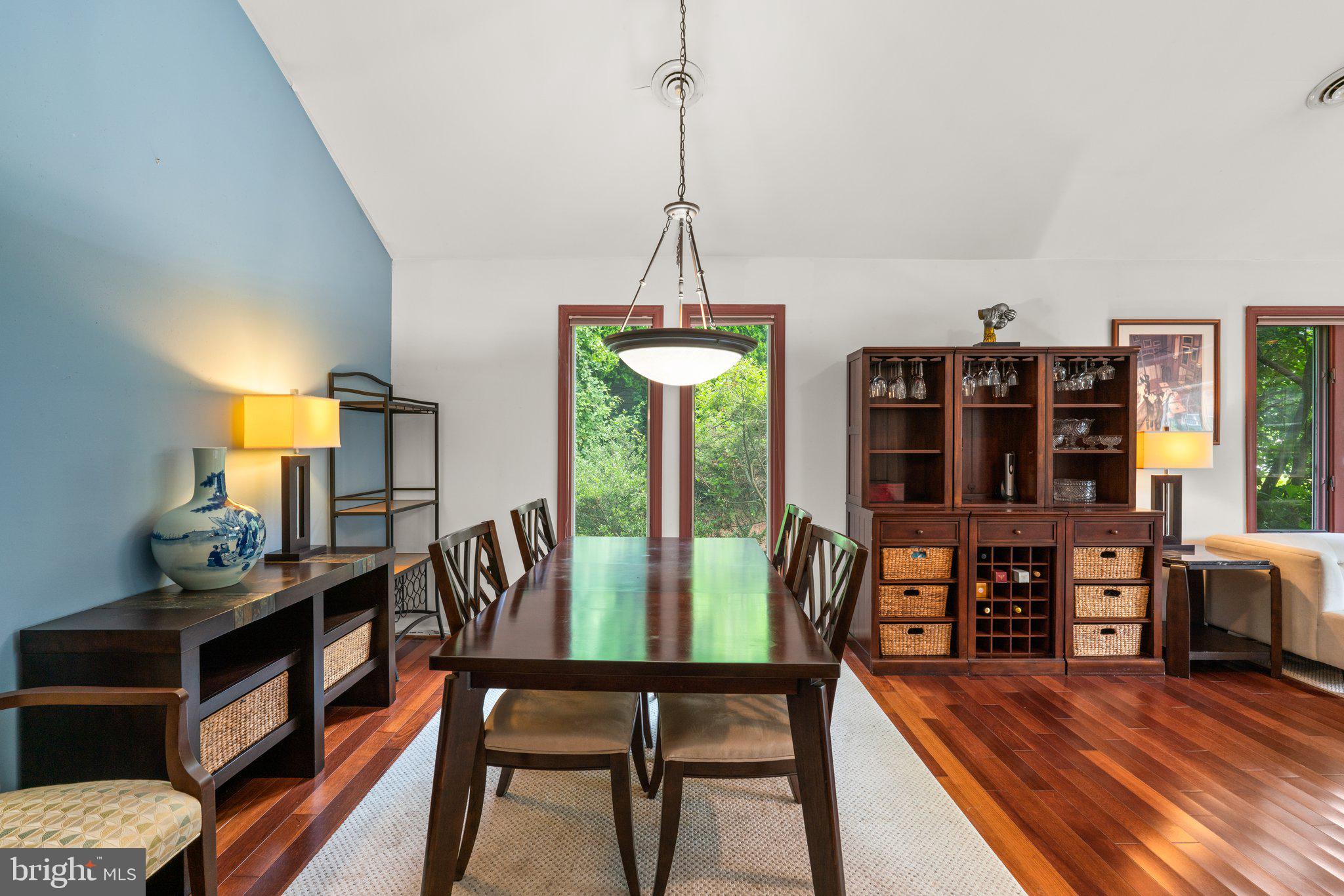 KNOLLWOOD - Residential