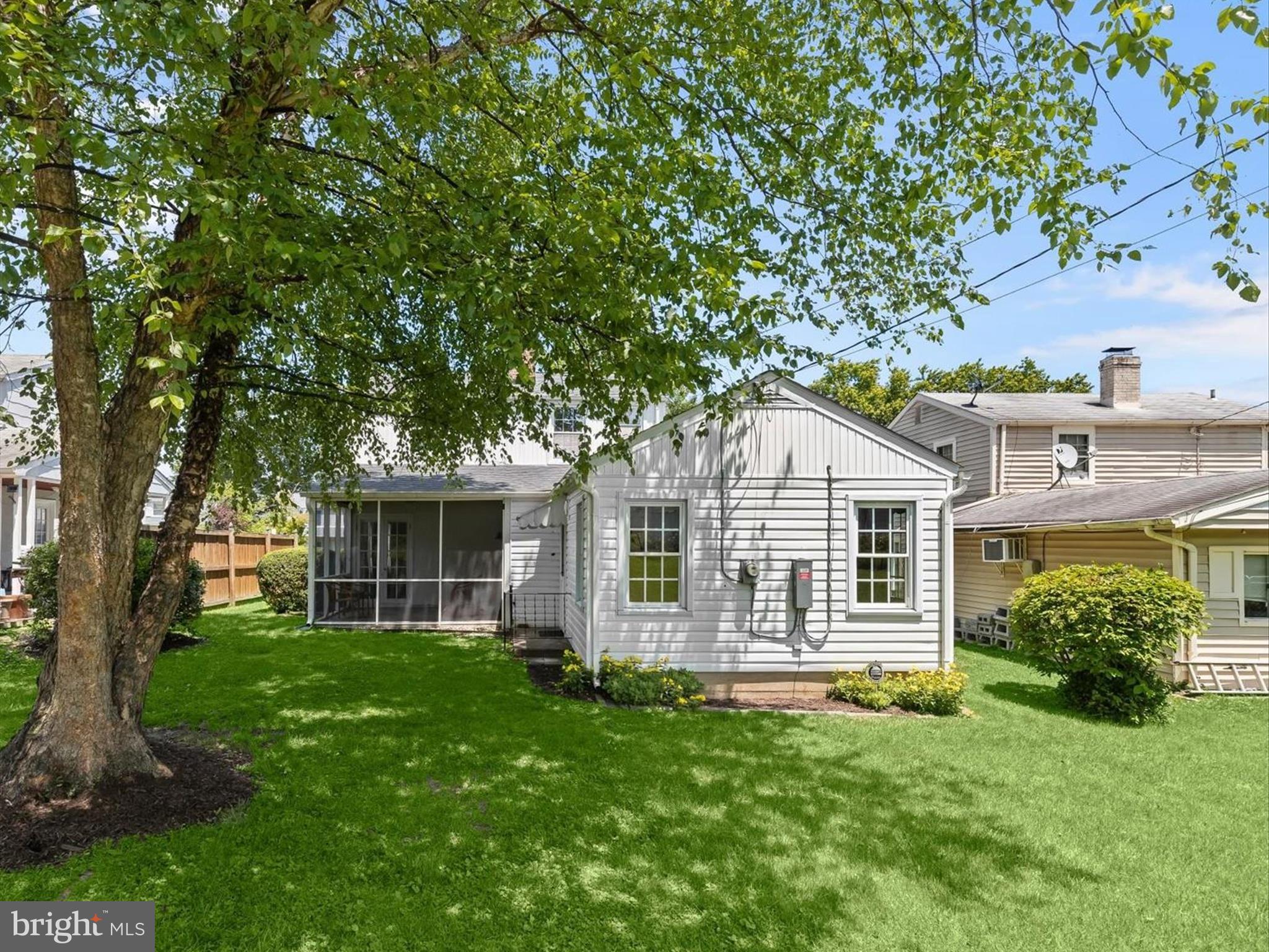 ARBUTUS - Residential