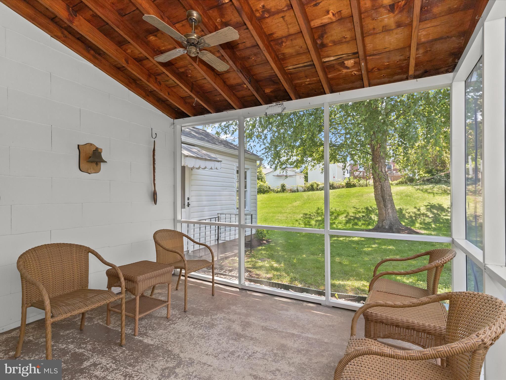 ARBUTUS - Residential