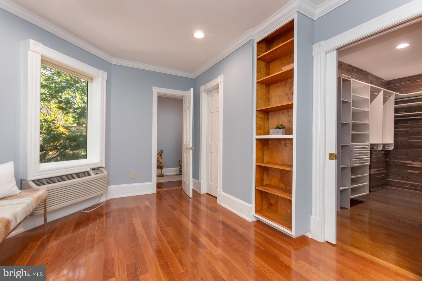 PALISADES - Residential Lease