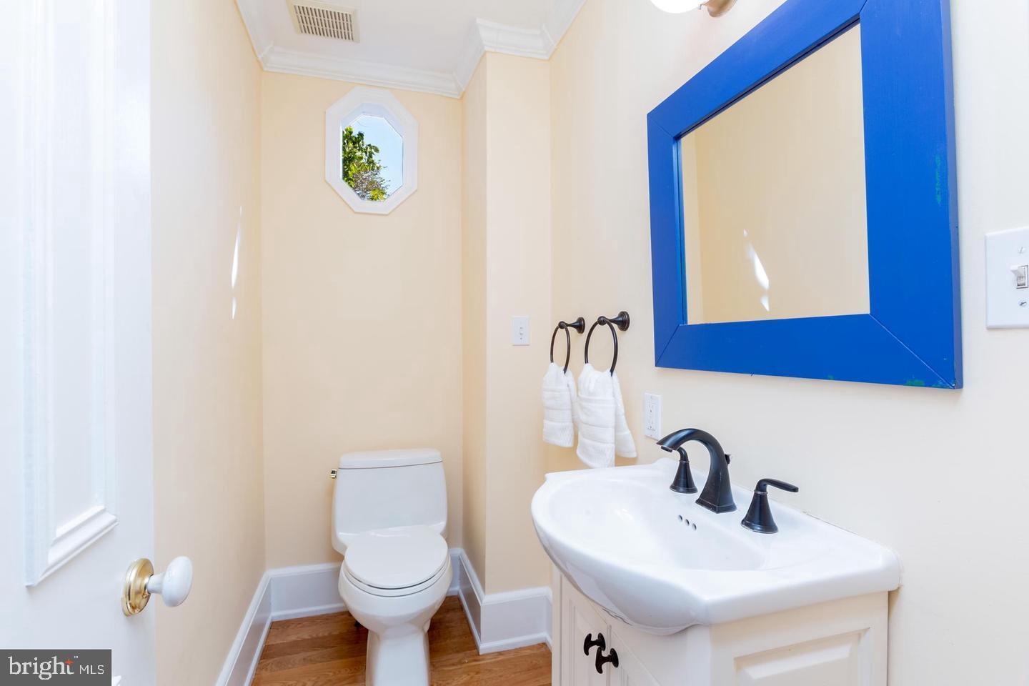 PALISADES - Residential Lease