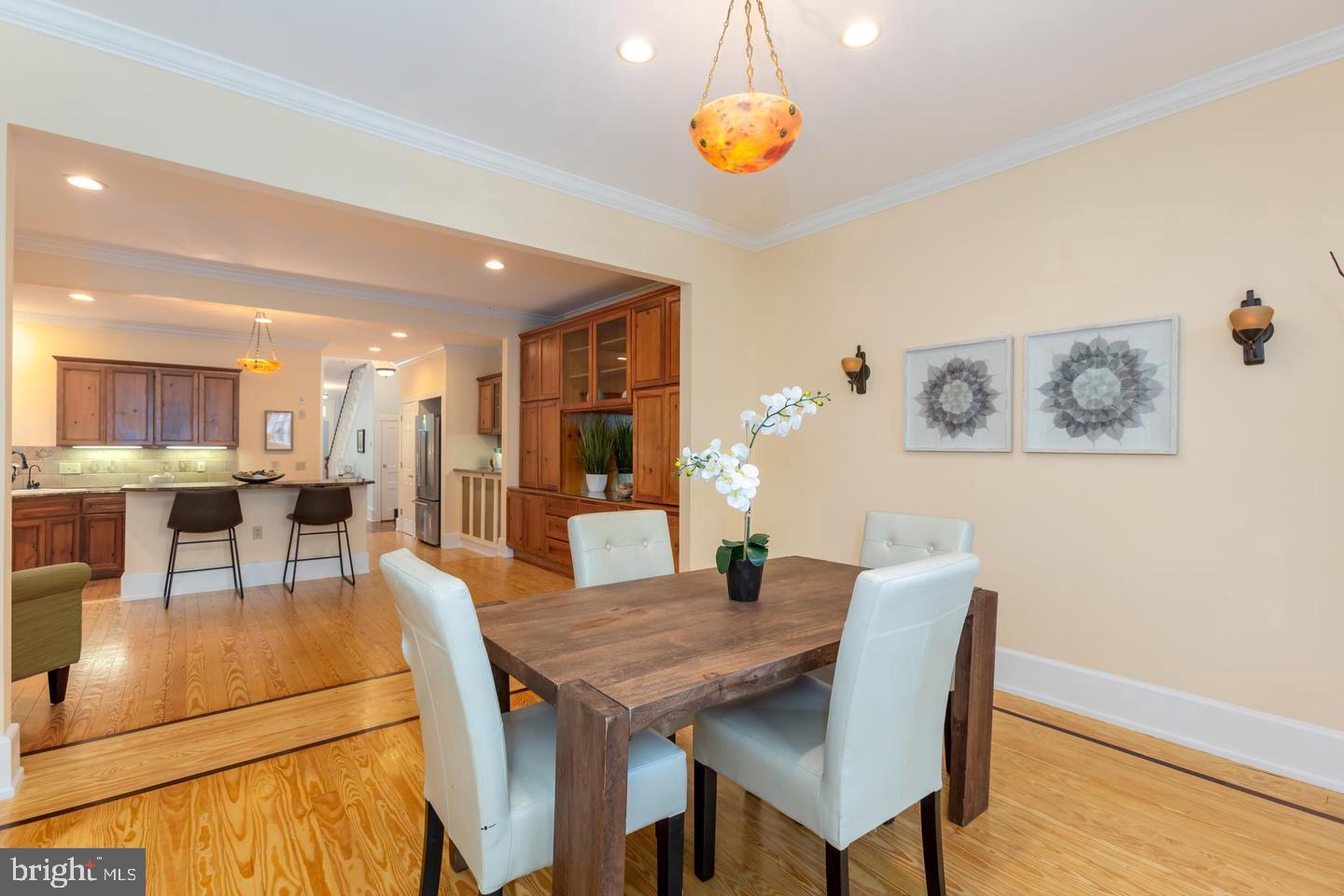 PALISADES - Residential Lease