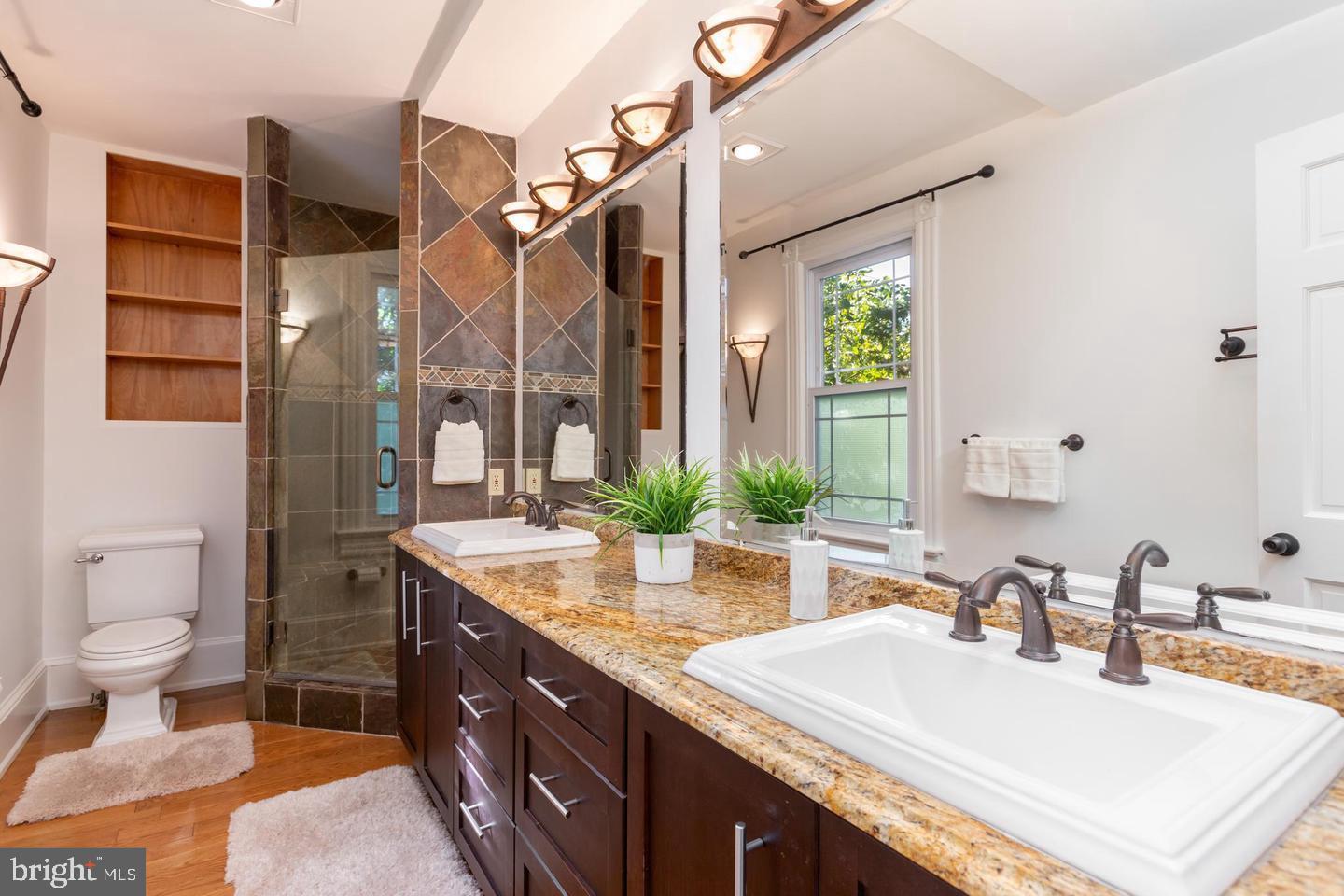PALISADES - Residential Lease