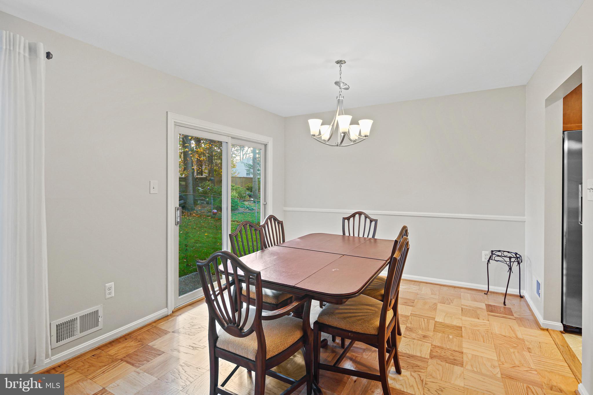 BOND MILL PARK - Residential