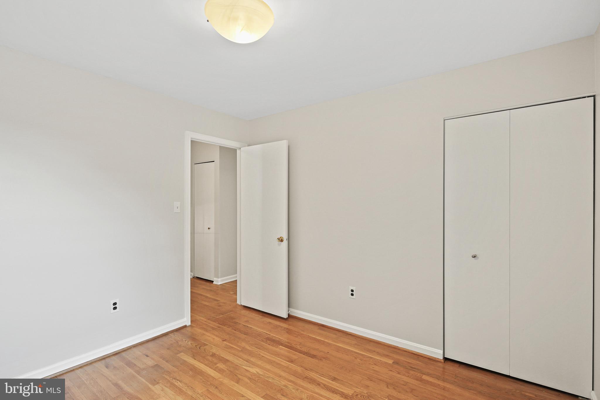 BOND MILL PARK - Residential