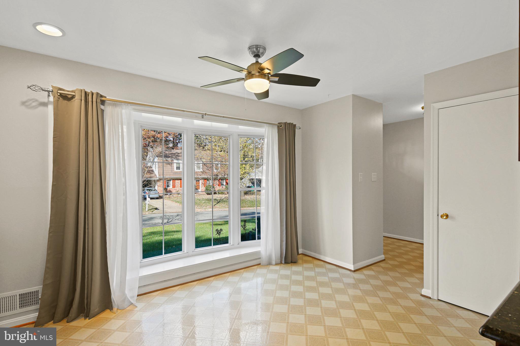 BOND MILL PARK - Residential