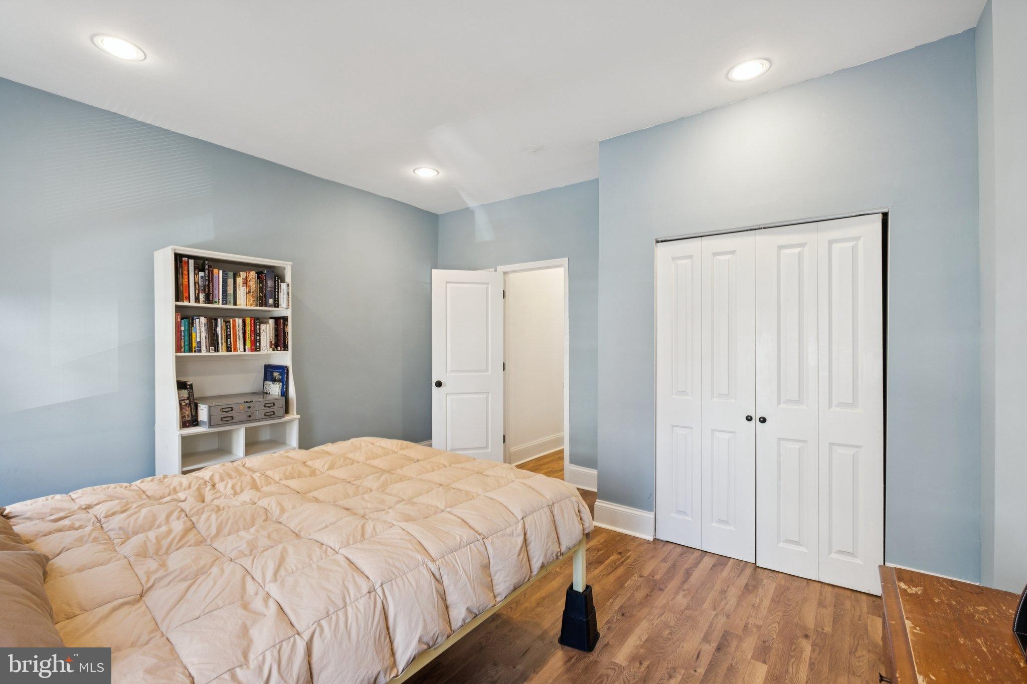 GERMANTOWN - Residential