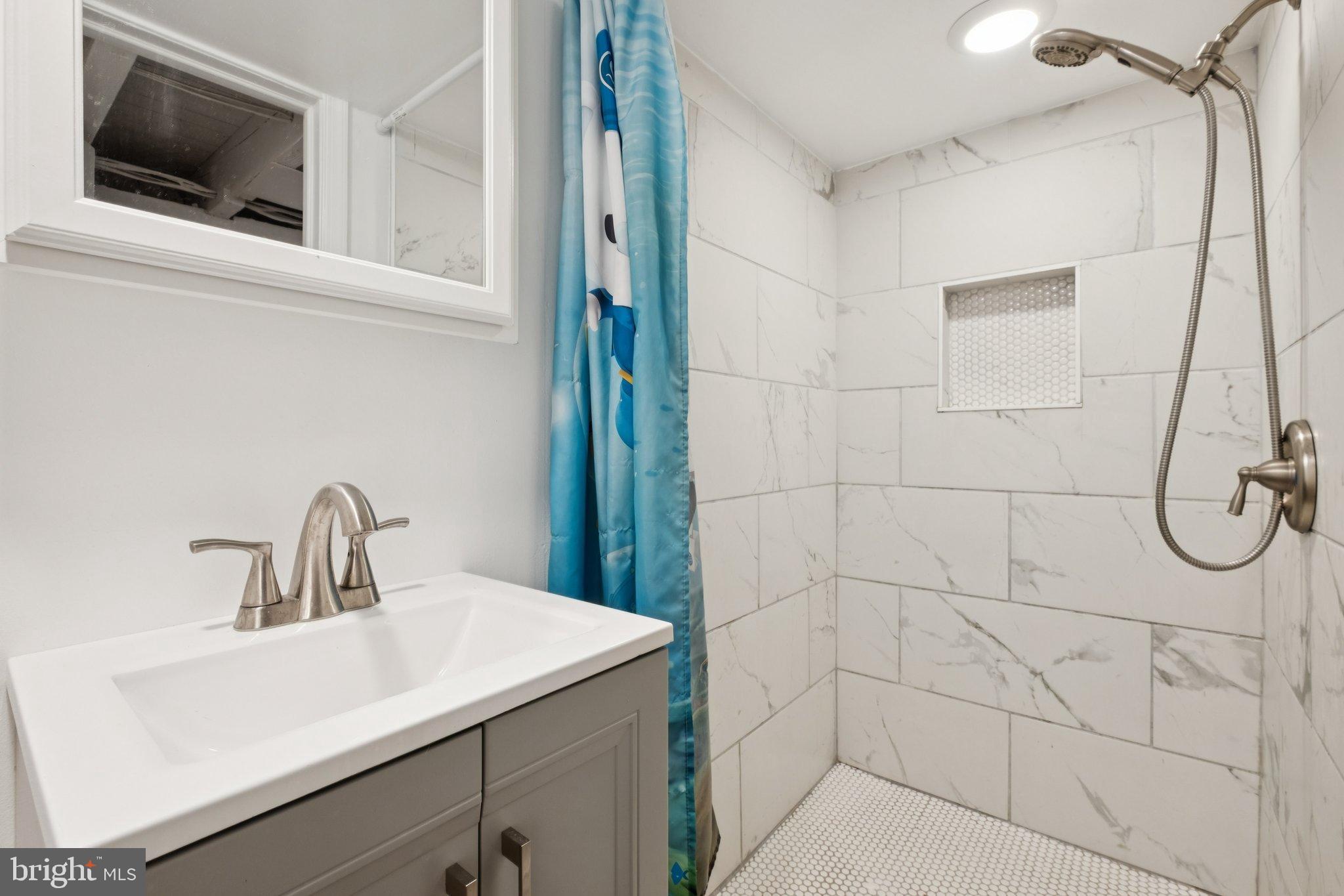 GERMANTOWN - Residential