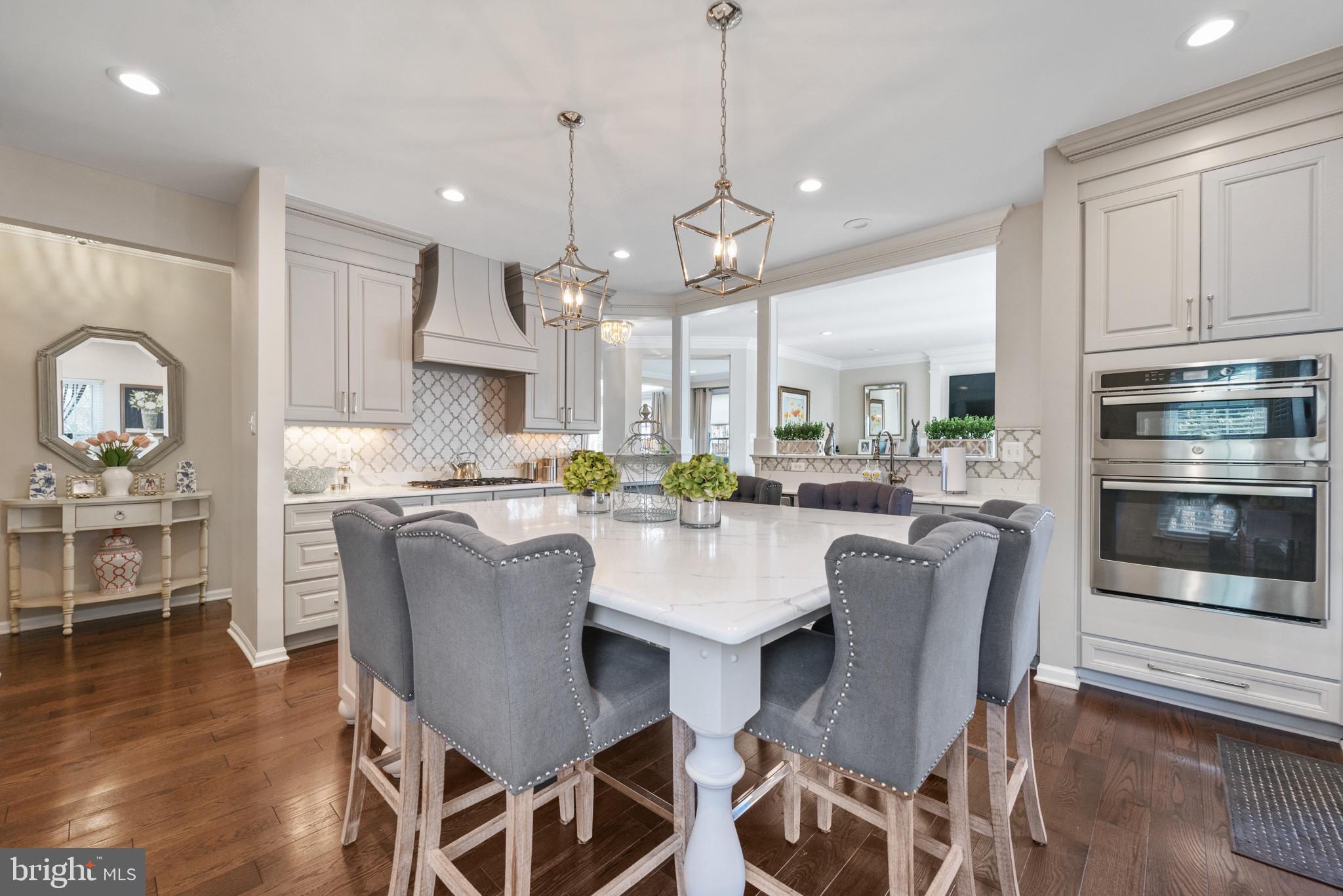 BROOKVIEW FARMS - Residential