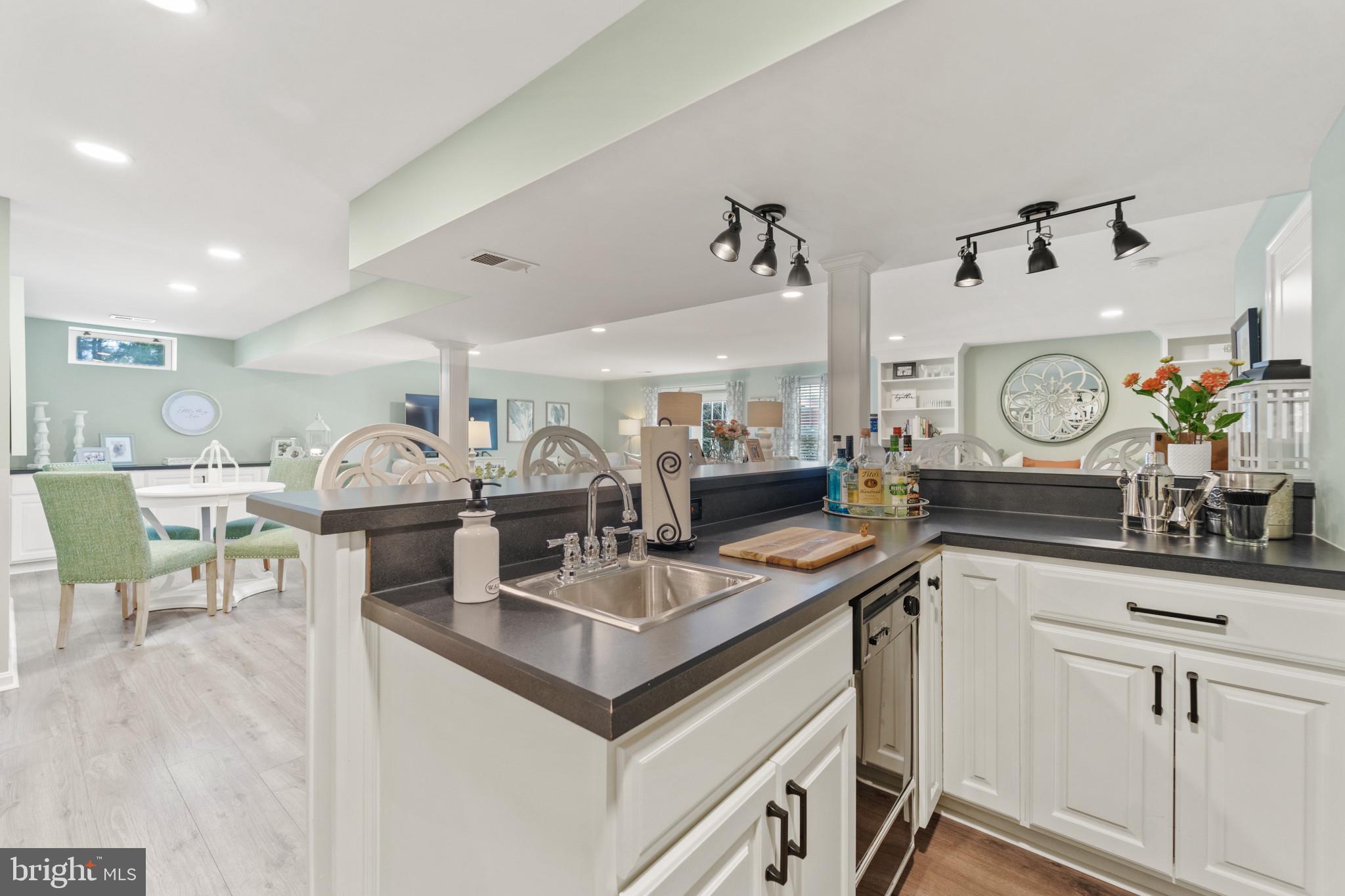 BROOKVIEW FARMS - Residential