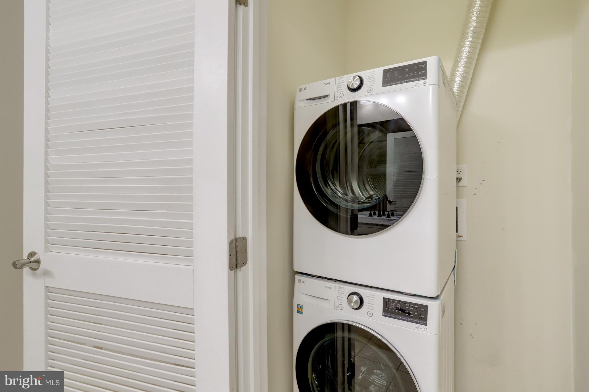 SPECTRUM CONDO - Residential