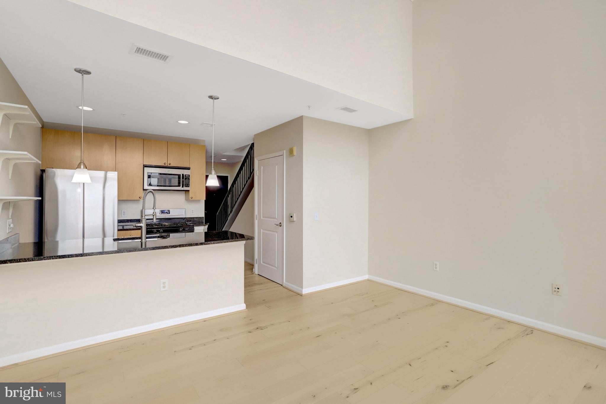 SPECTRUM CONDO - Residential