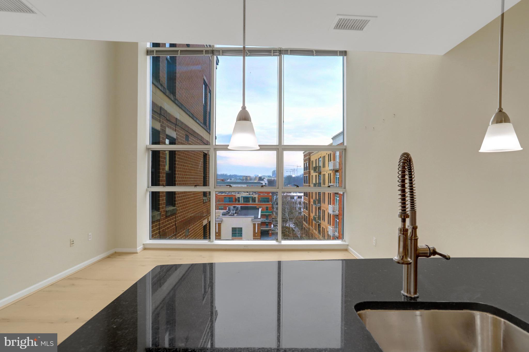 SPECTRUM CONDO - Residential