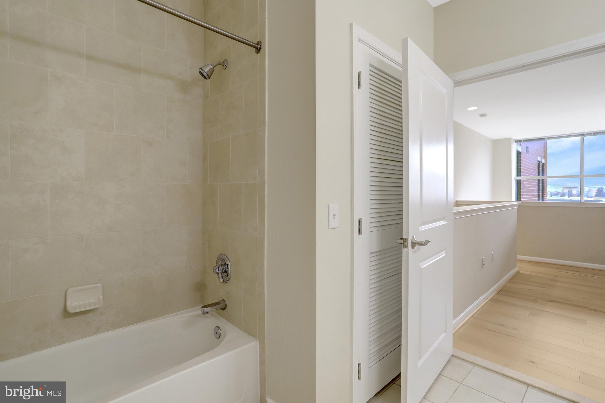 SPECTRUM CONDO - Residential