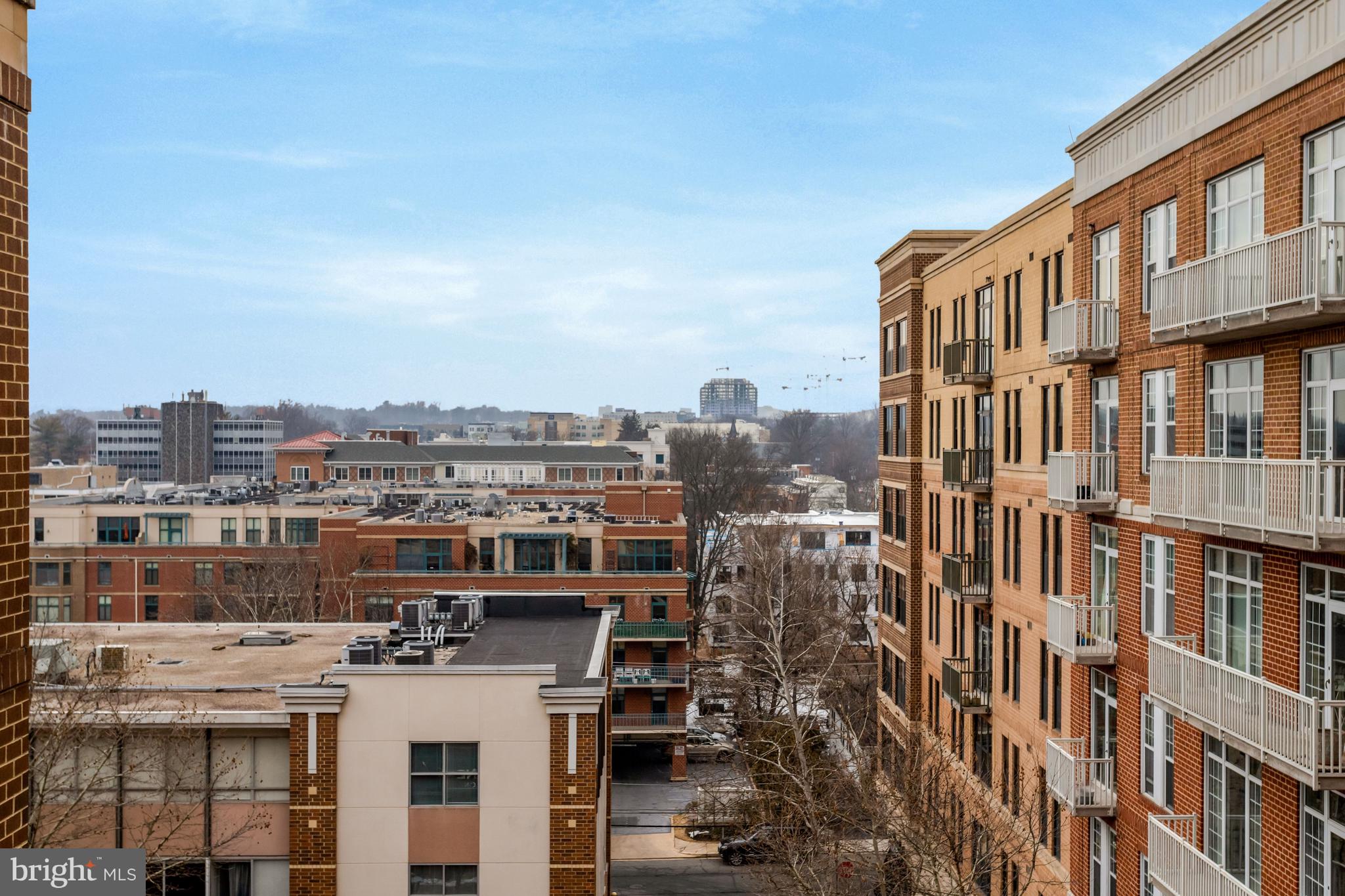 SPECTRUM CONDO - Residential