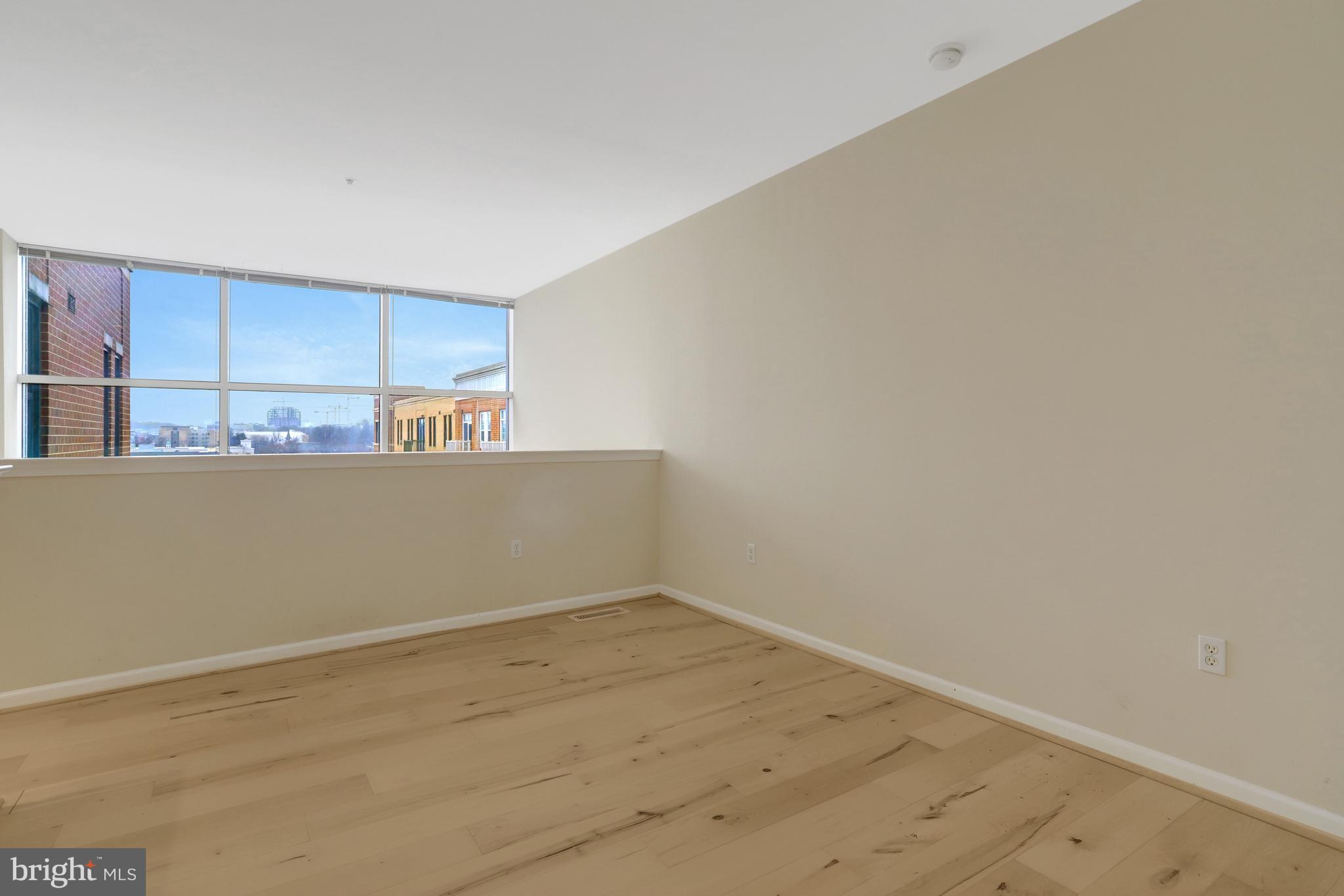 SPECTRUM CONDO - Residential