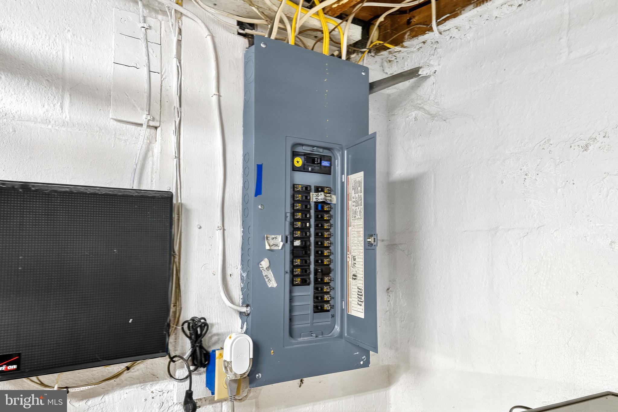 COLONIAL PARK - Residential