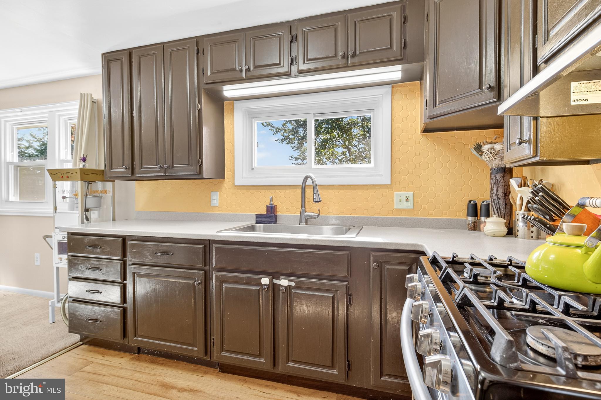 COLONIAL PARK - Residential