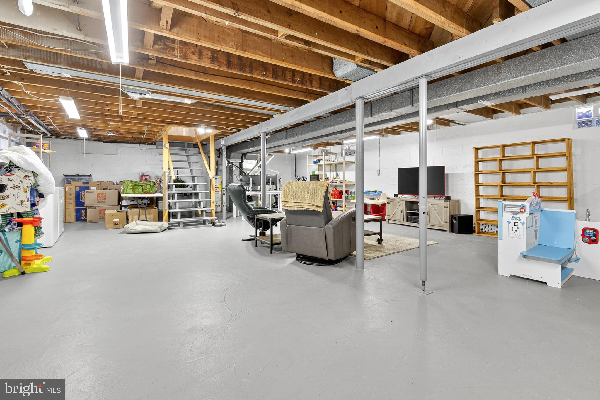 COLONIAL PARK - Residential