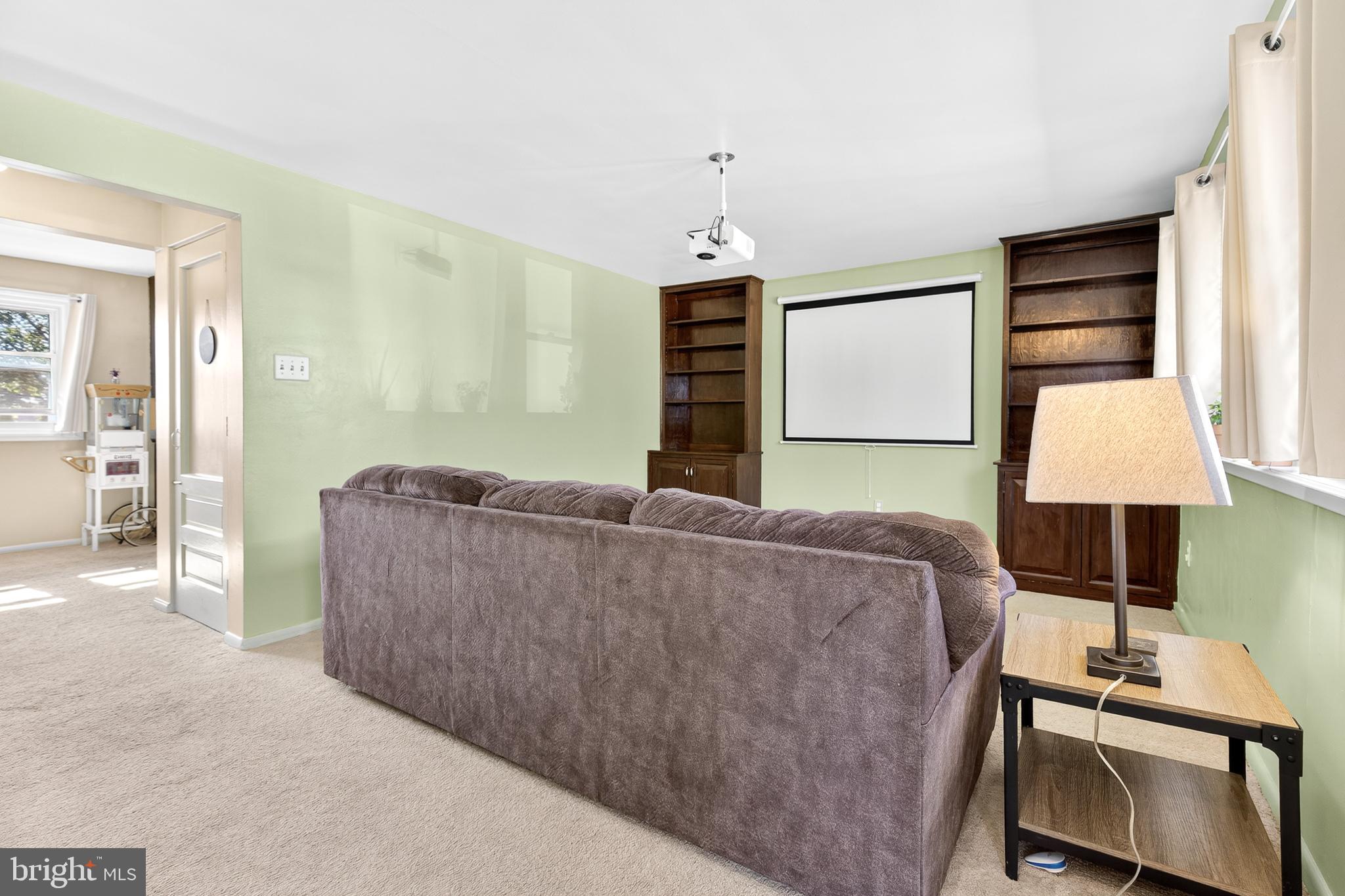 COLONIAL PARK - Residential