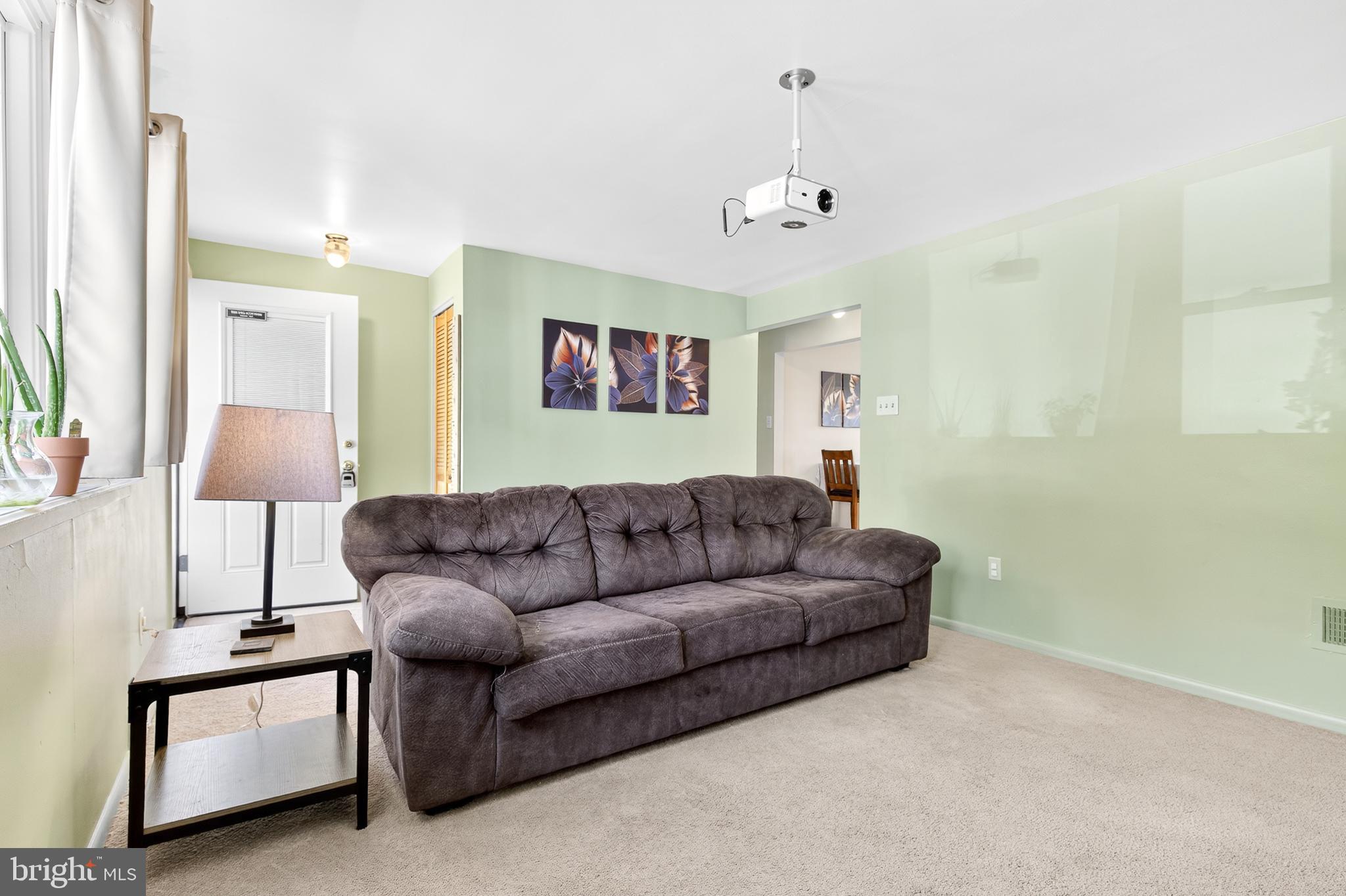 COLONIAL PARK - Residential